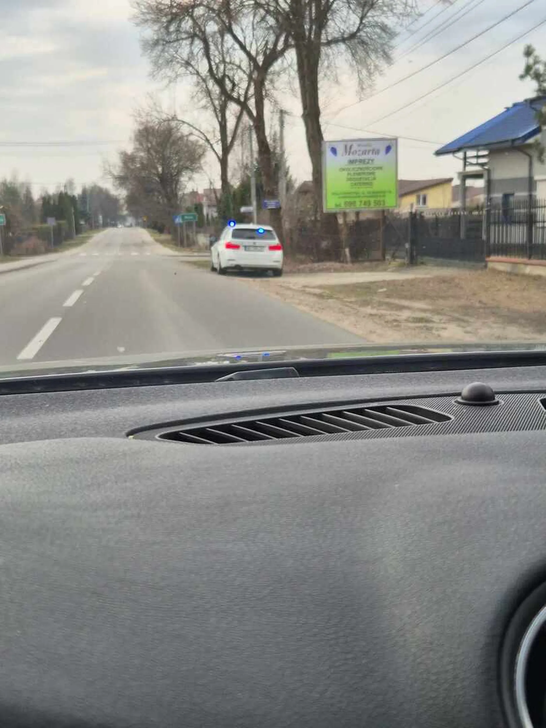 Policja - Służbo Celno skarbowa