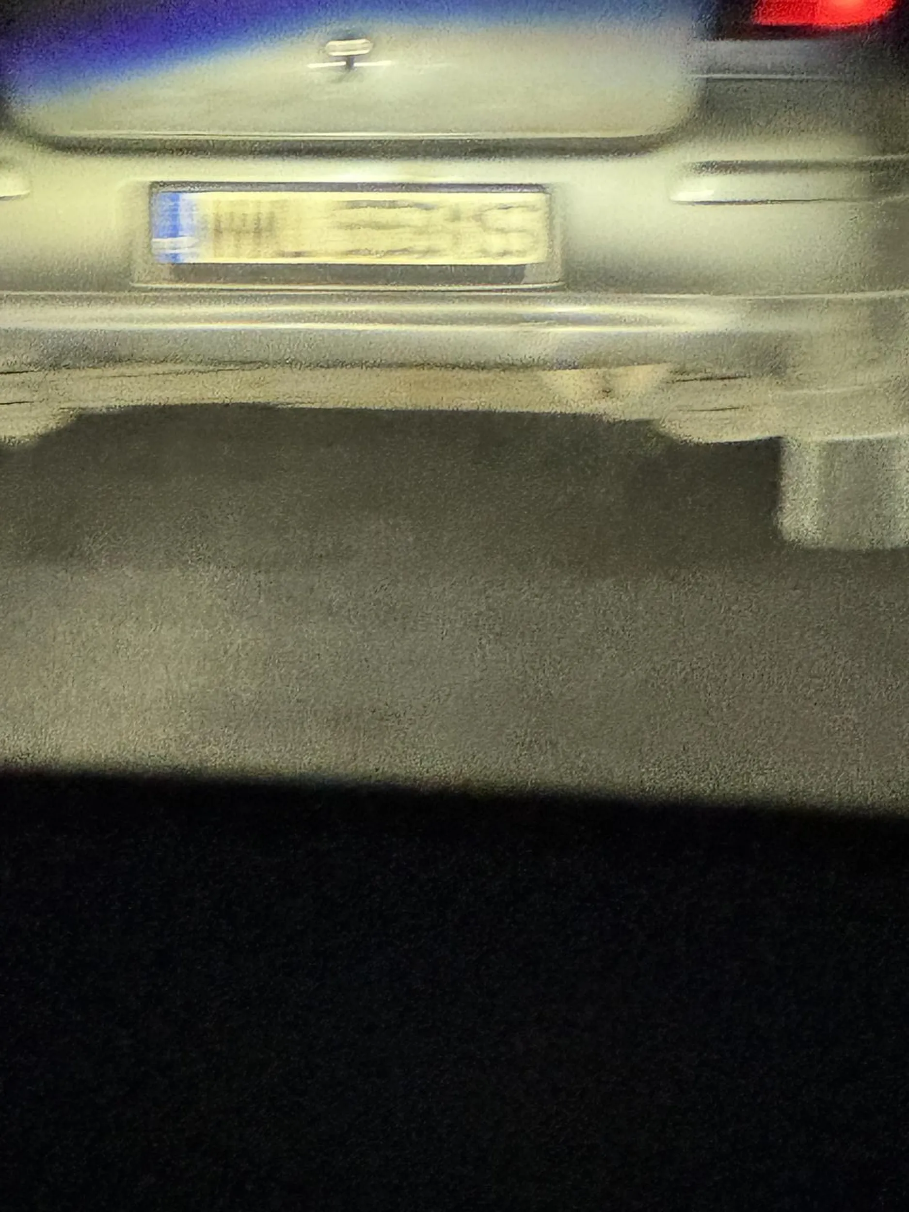 Wolna obsrana menda Jedzie 20km/h gdzie pozwolone jest 90