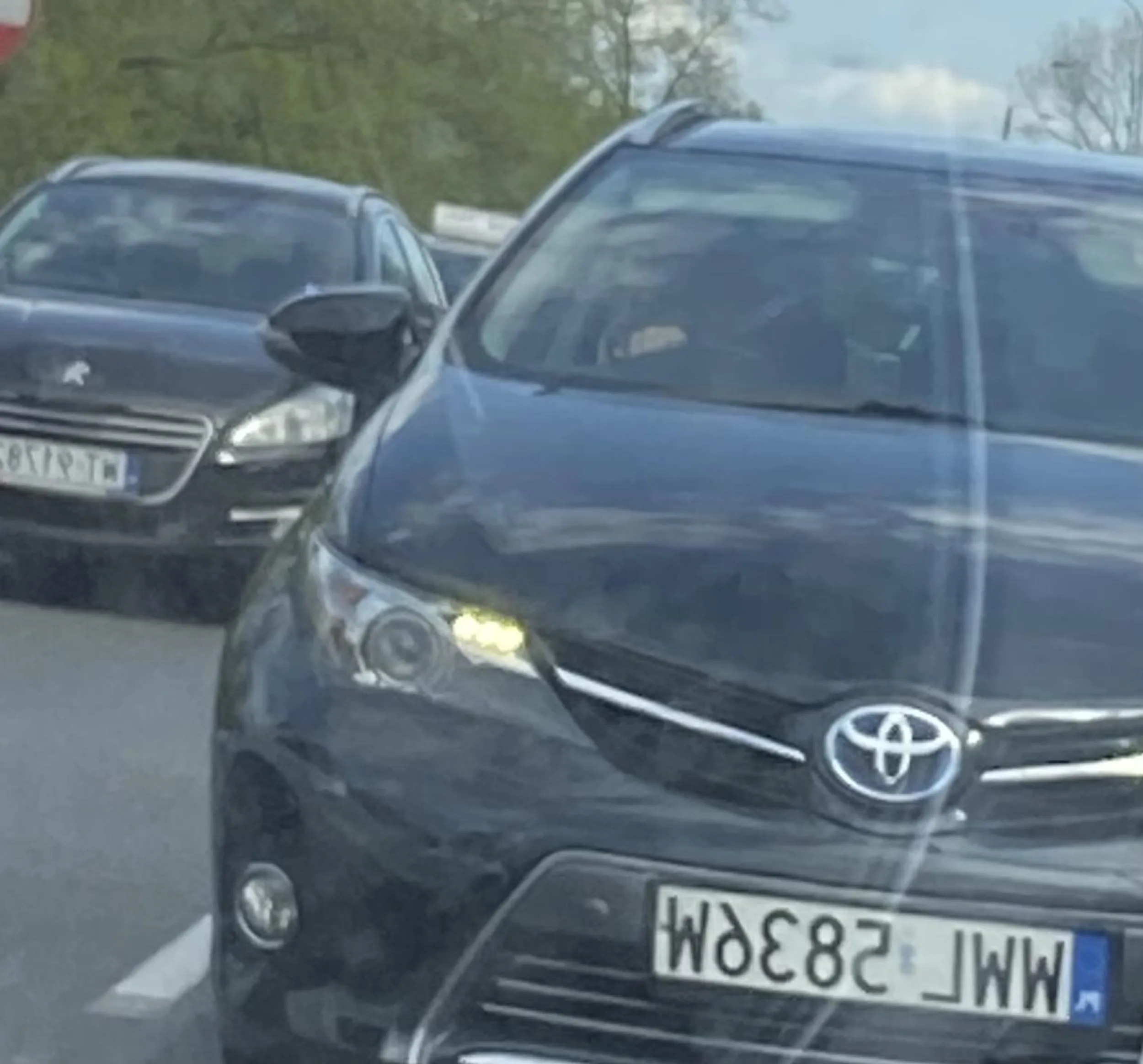 Dewiant w taxi bedzie trabil na Ciebie w korku