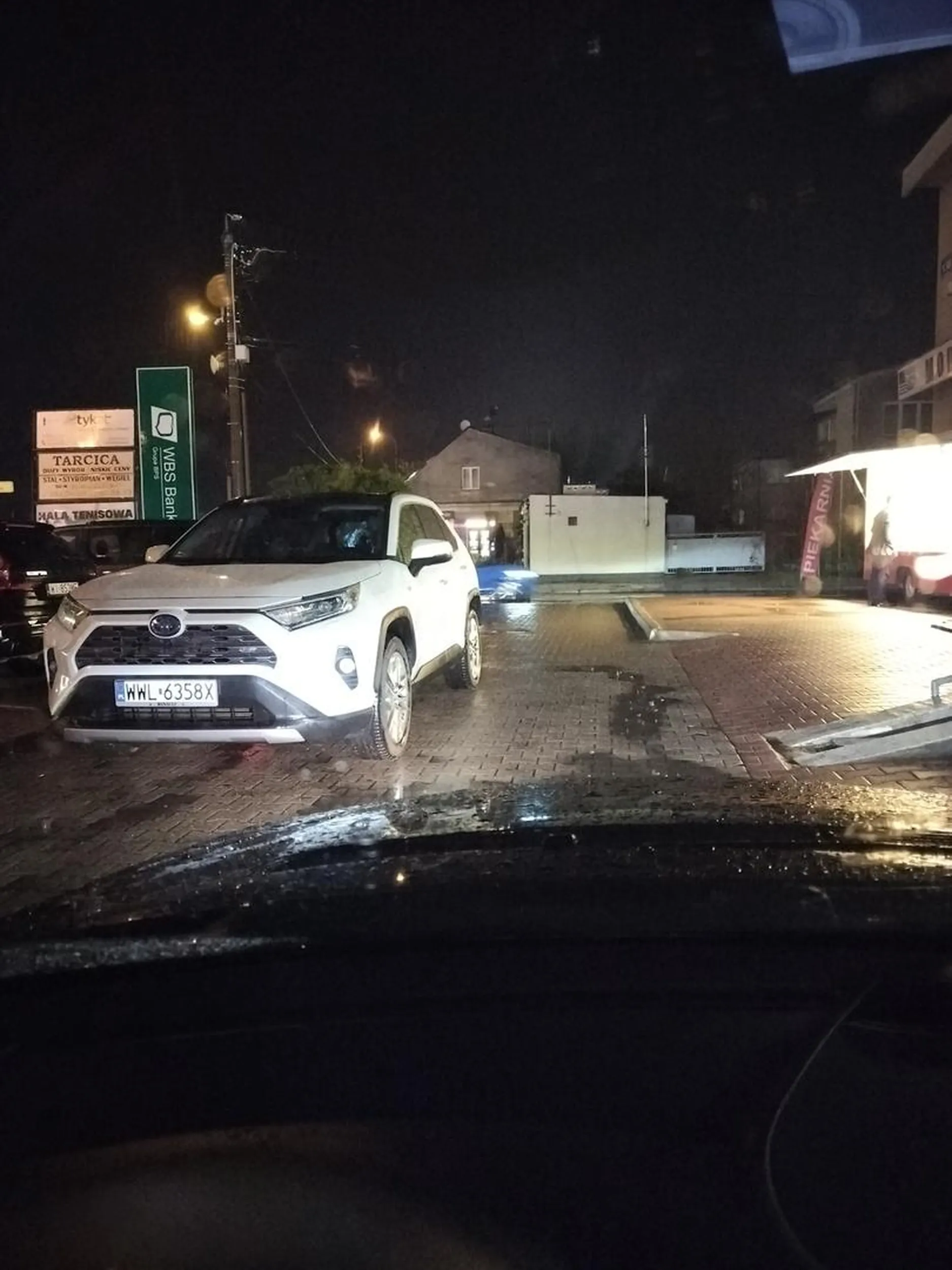 parkuje jak jeleń, nie myśląc o innych