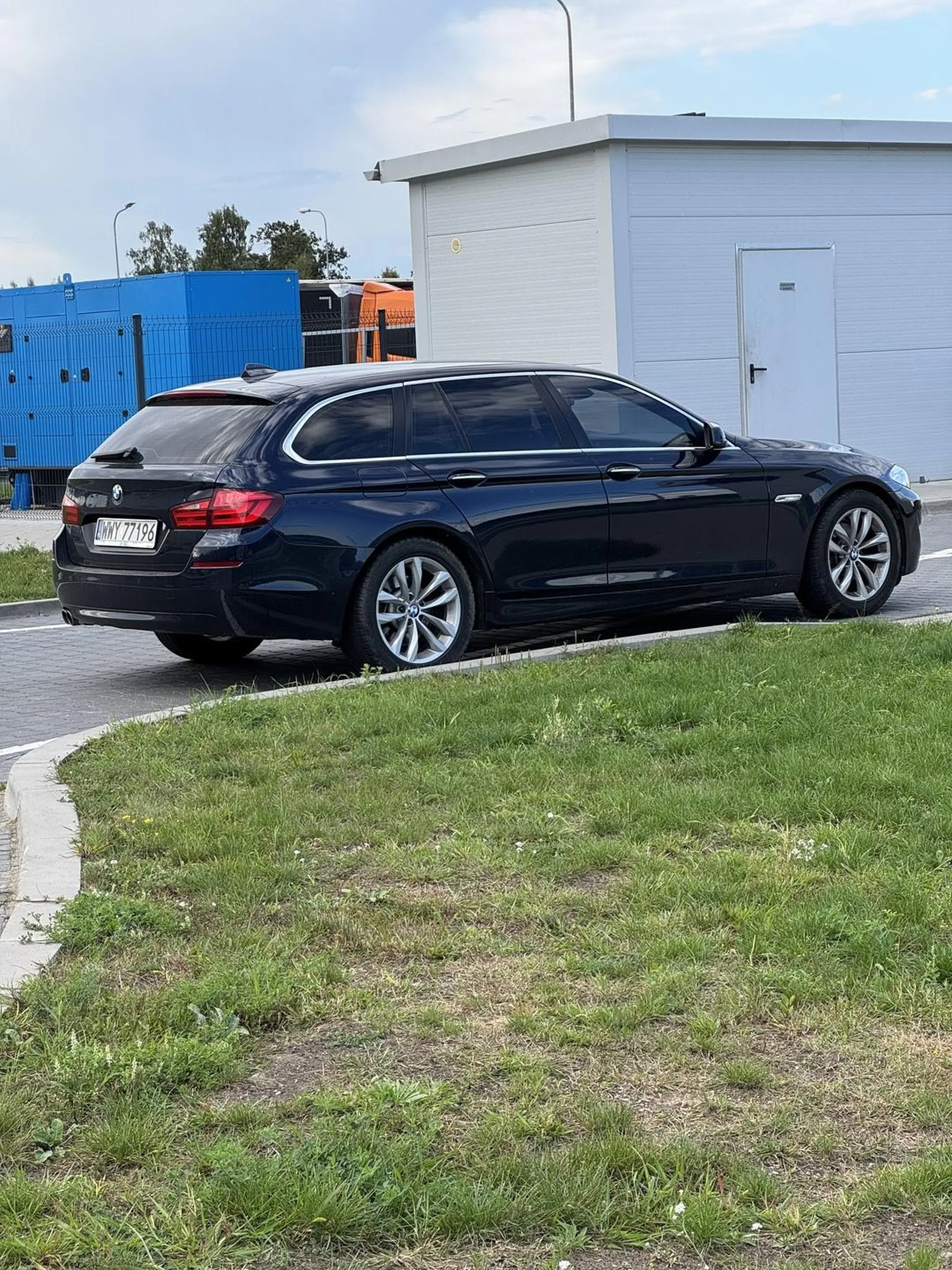 Nieprawidłowo przyciemnione przednie boczne szyby leszczu! Ty mandat, diagnosta utrata uprawnień:)