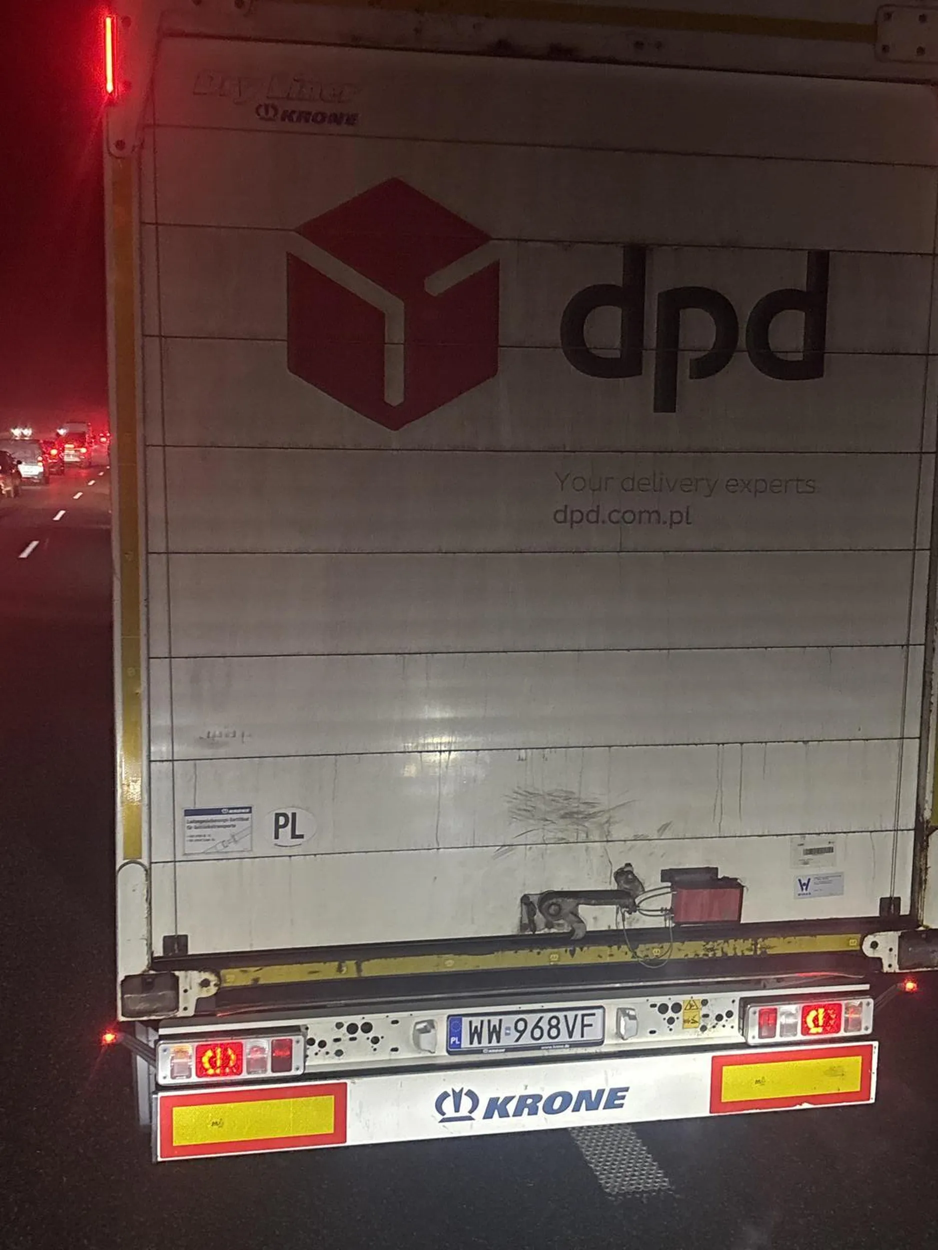 Uwaga śmieć chodzi po parkingu i proponuje galę za kilka dyszek na a2 nie polecam gryzie