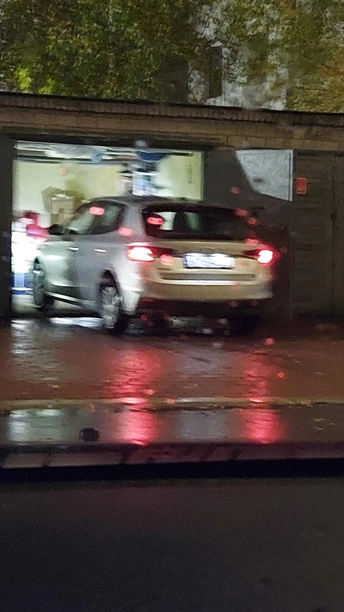 Kupię garaż od tej Pani‼️‼️‼️‼️