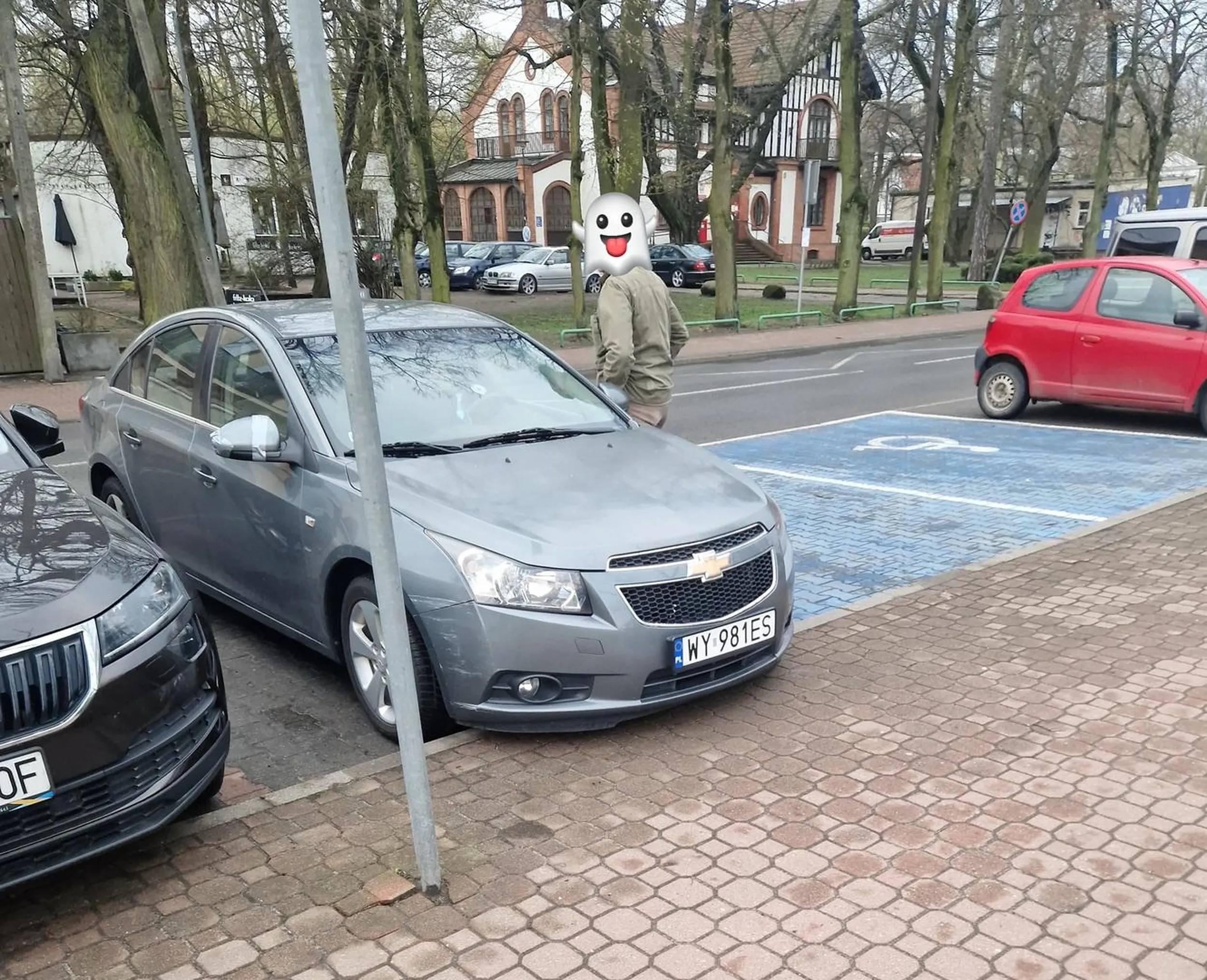 USZKODZIŁ SAMOCHÓD i ODJECHAŁ Z MIEJSCA ZDARZENIA Polisa: 922001336531 Dla pojazdu: CHEVROLET CRUZE SEDAN 09-12 Zakład odpowiedzialny: SOPOCKIE TOWARZYSTWO UBEZPIECZEŃ ERGO HESTIA S.A.