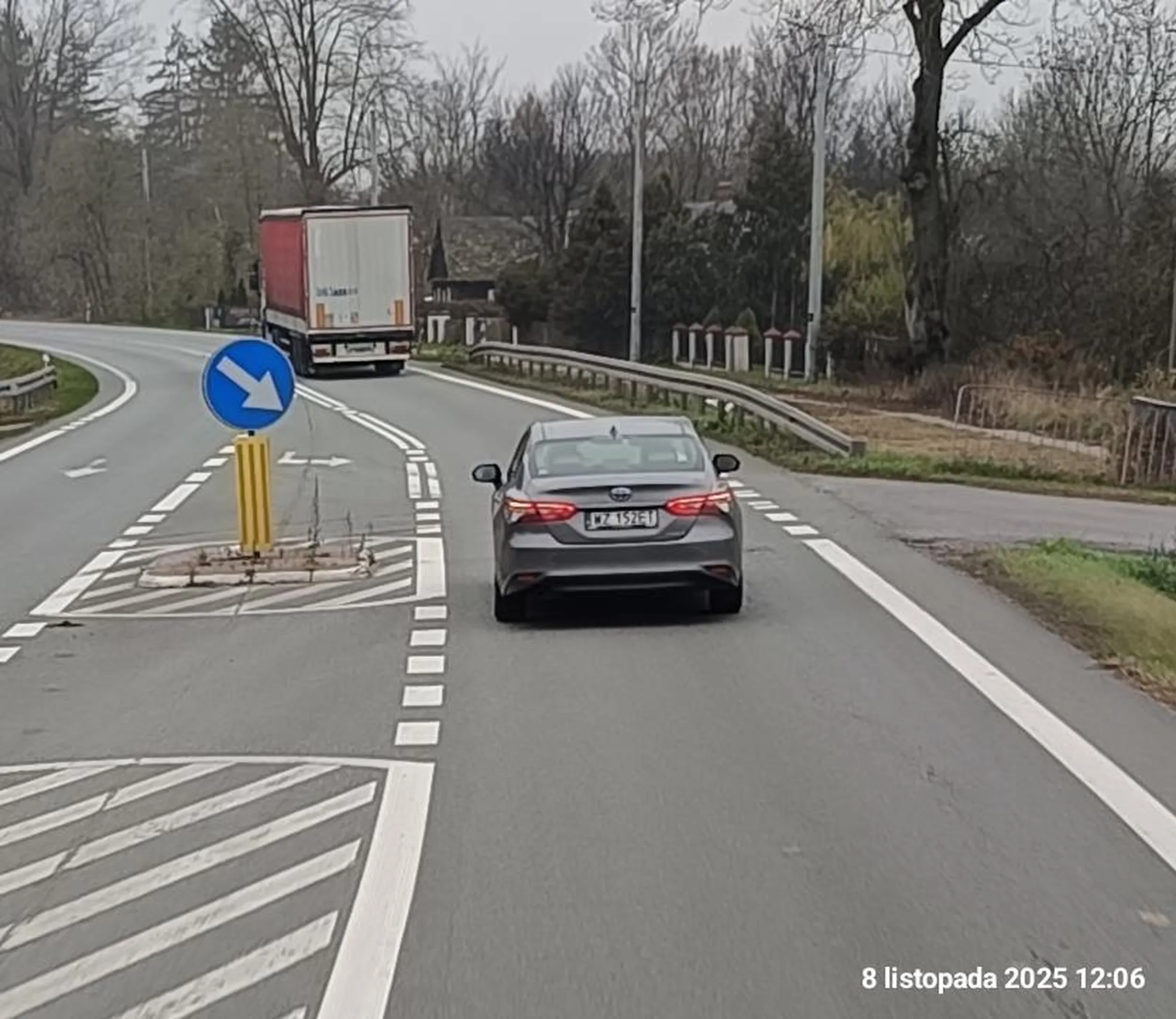 Warszawiak z malym fiutem. Sam zaczepia wyhamowujac bez powodu. Ale małe jajca nie pozwoliły mu sie zatrzymac to bym wyjasnił go w minute...