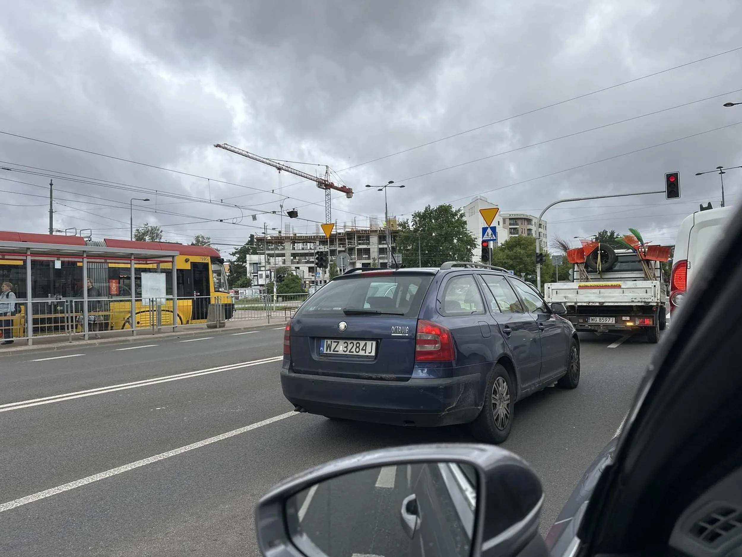 Strasznie Kopciuch, auto to utylizacji