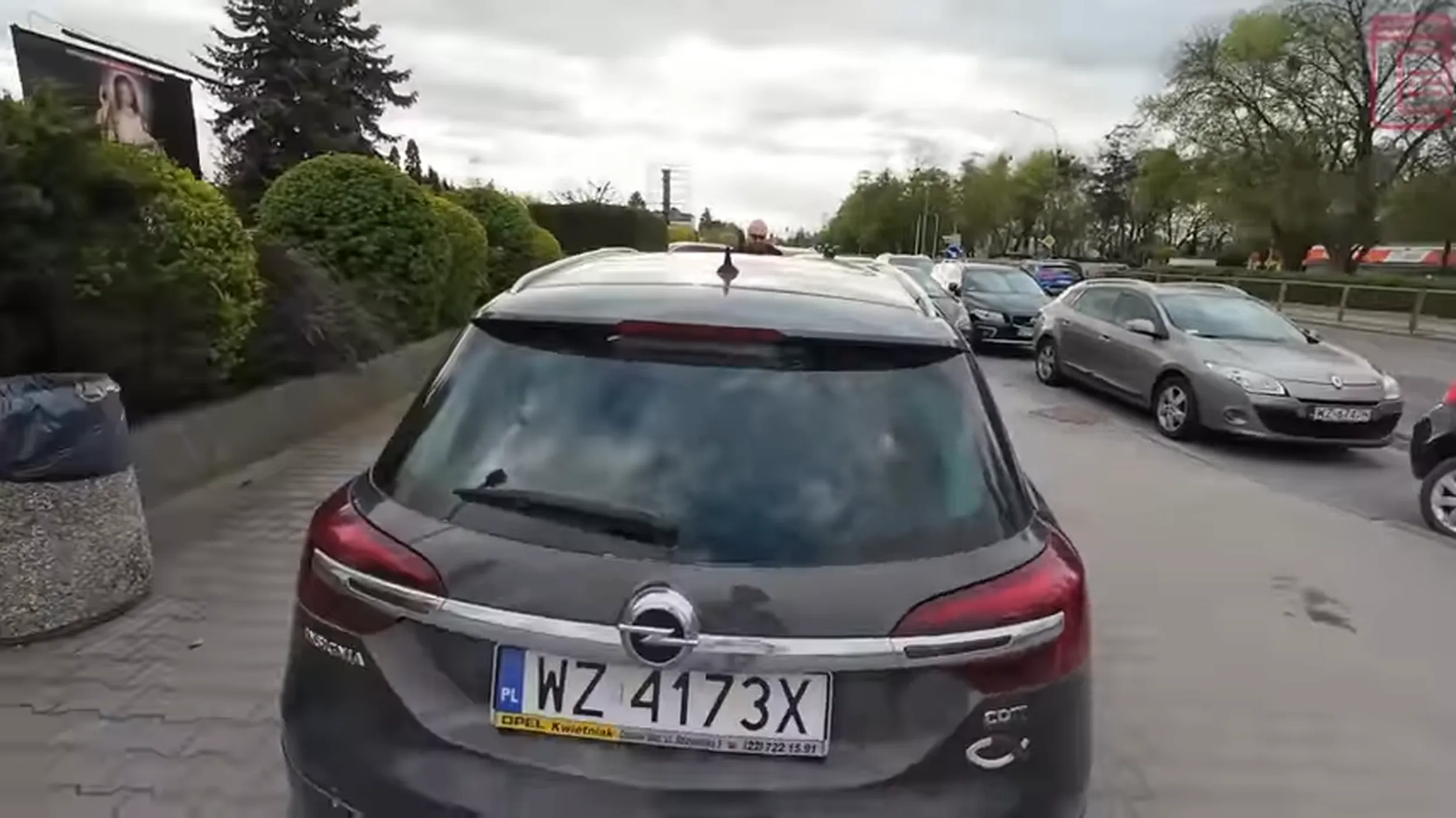 Niesłychanie zuchwały pirat chodnikowy