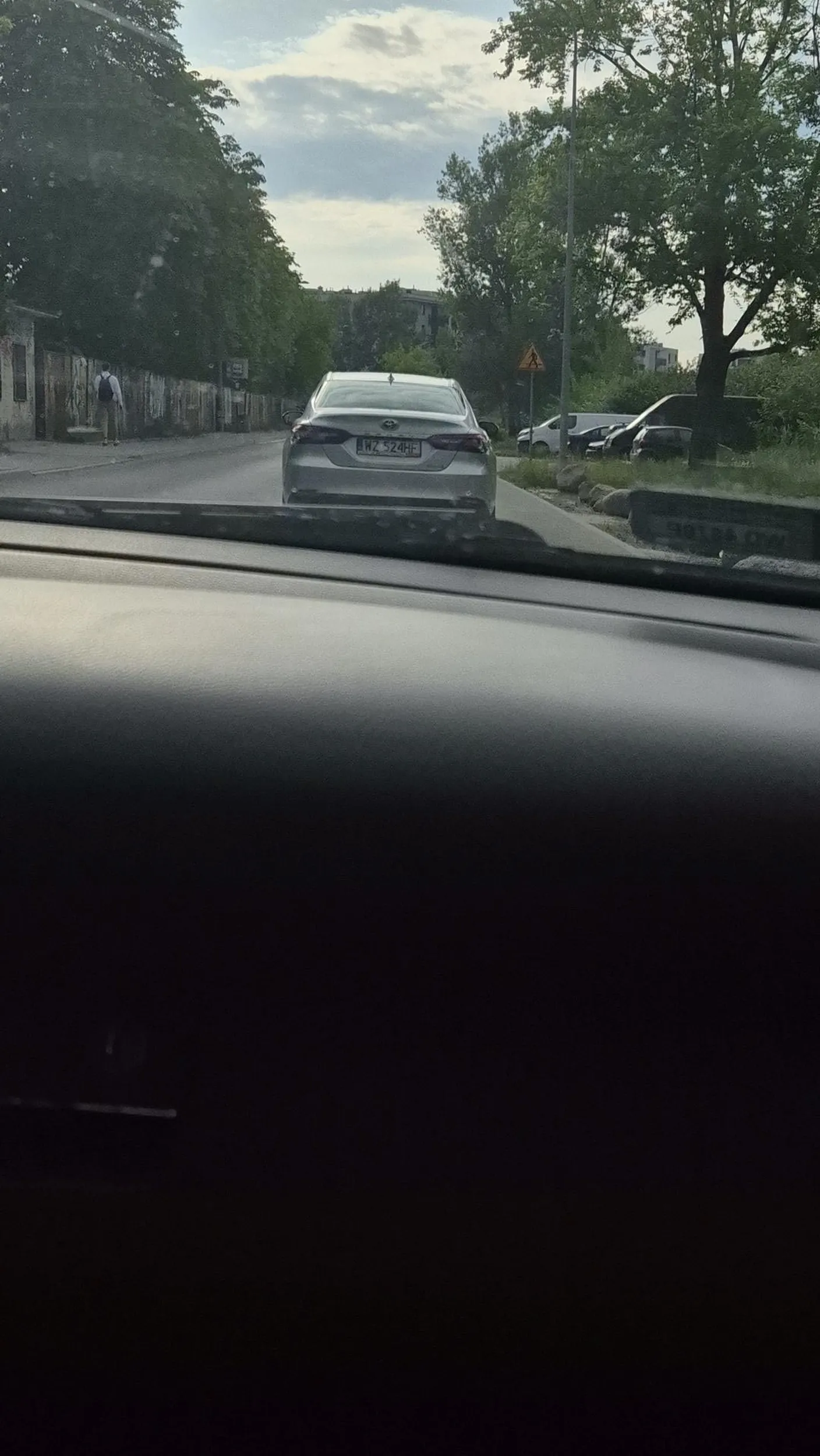 Nie ustąpił pierwszeństwa rowerzyście, który już był na pasach.