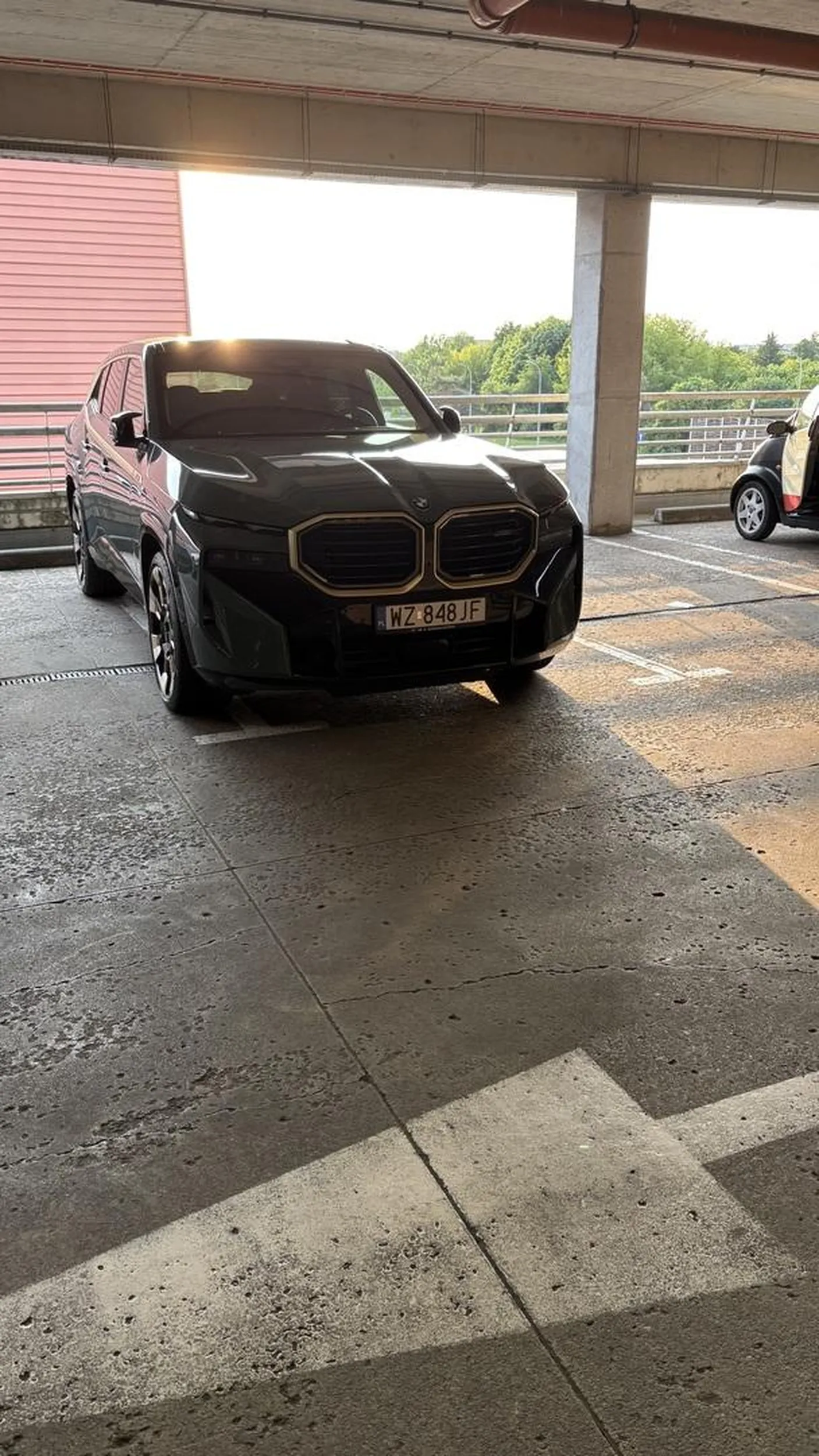 Trzeba kurs prawa jazdy powtórzyć z zakresu manewru parkowania