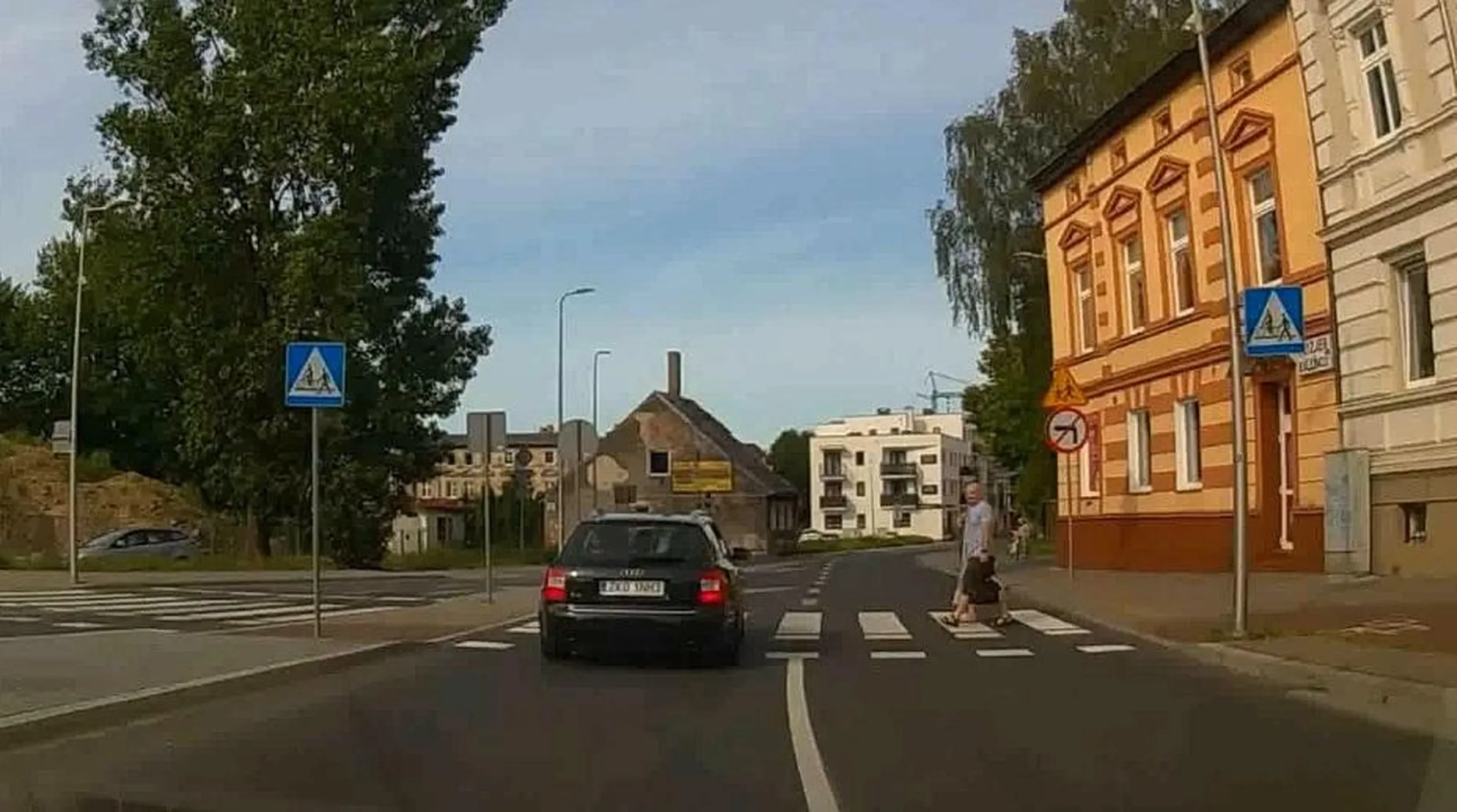 Coś jednak jest z tym kierowcą, że pieszych nie widzi albo bardzo nie lubi...