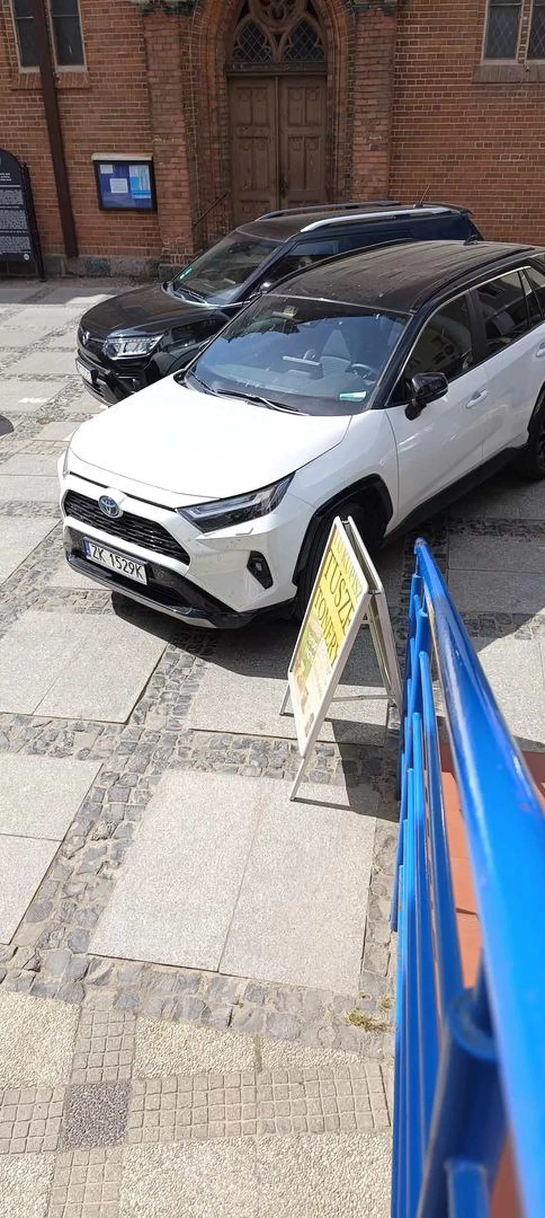 Następny co to prawo jazdy kupił na bazarze bo egzaminu raczej by nie zdał.