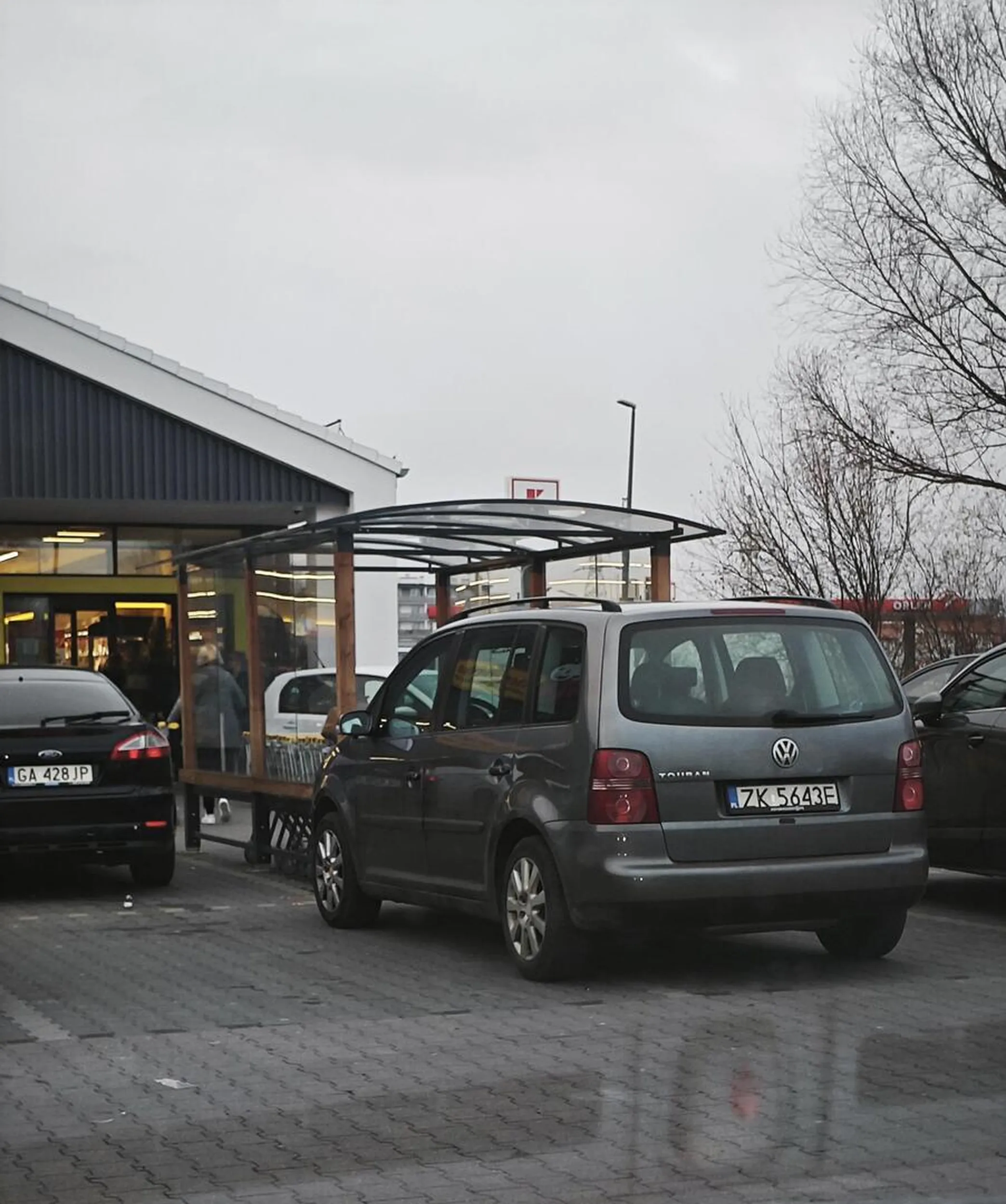 Trzeba było stanąć na trzech miejscach wsioku