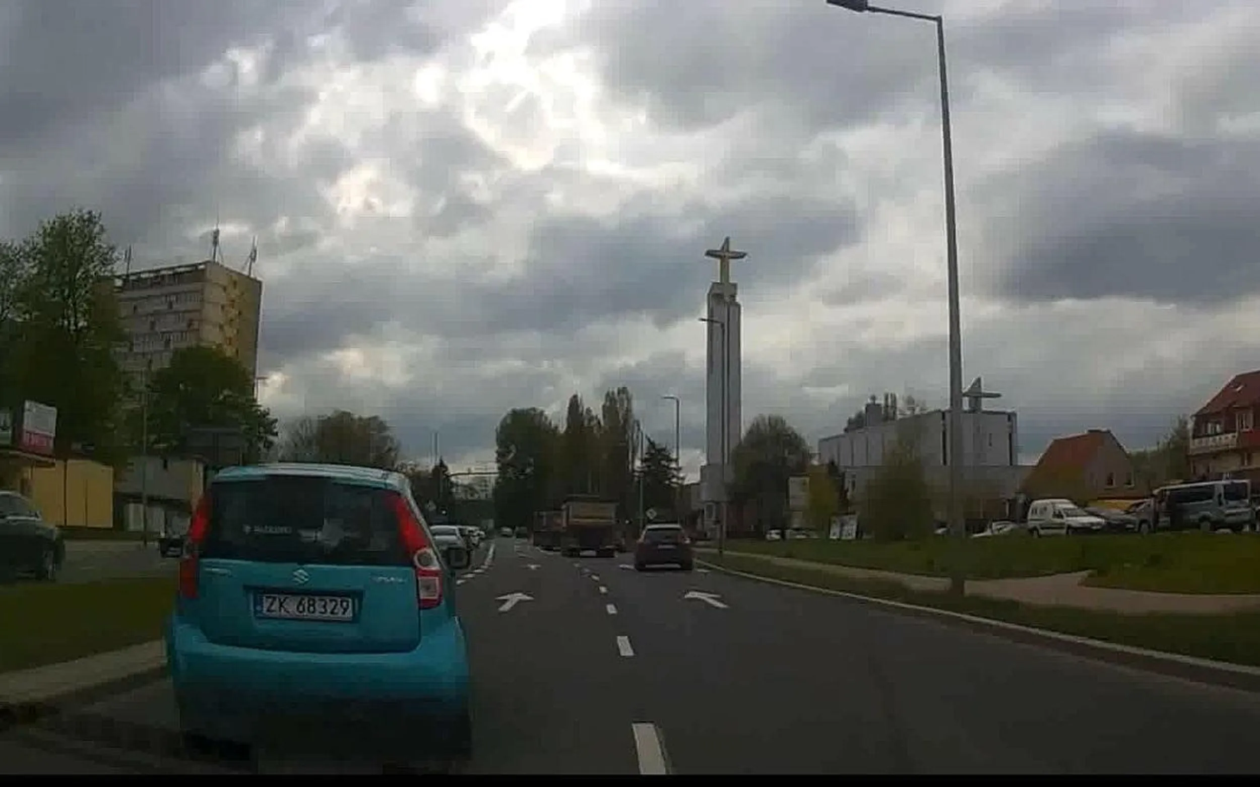 Po takich manewrach dochodzi do ładnych wypadków....