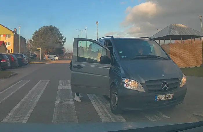 Prawo jazdy do zwrotu.