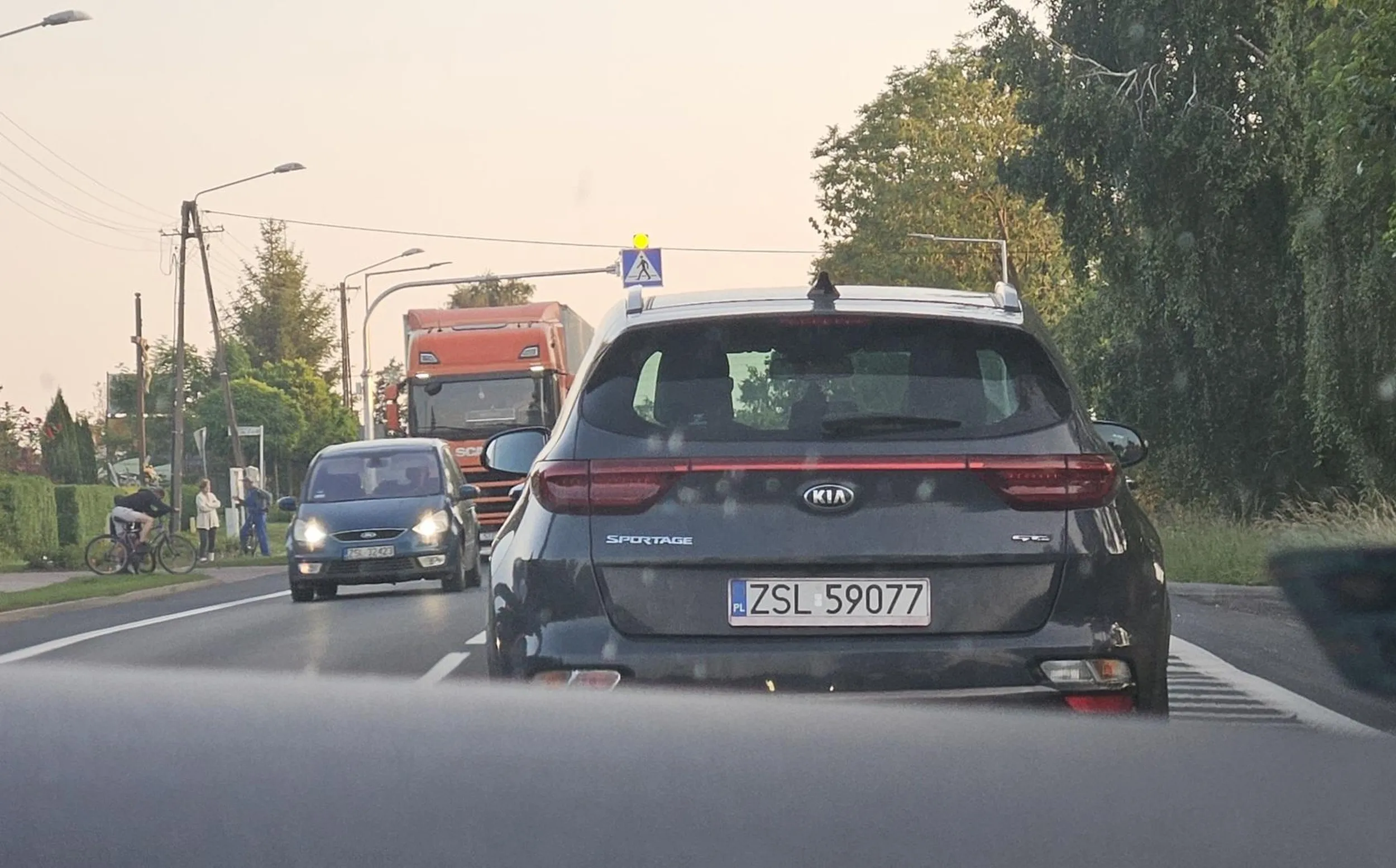 Kanalia na pięćdziesiątce jedzie 30km/h