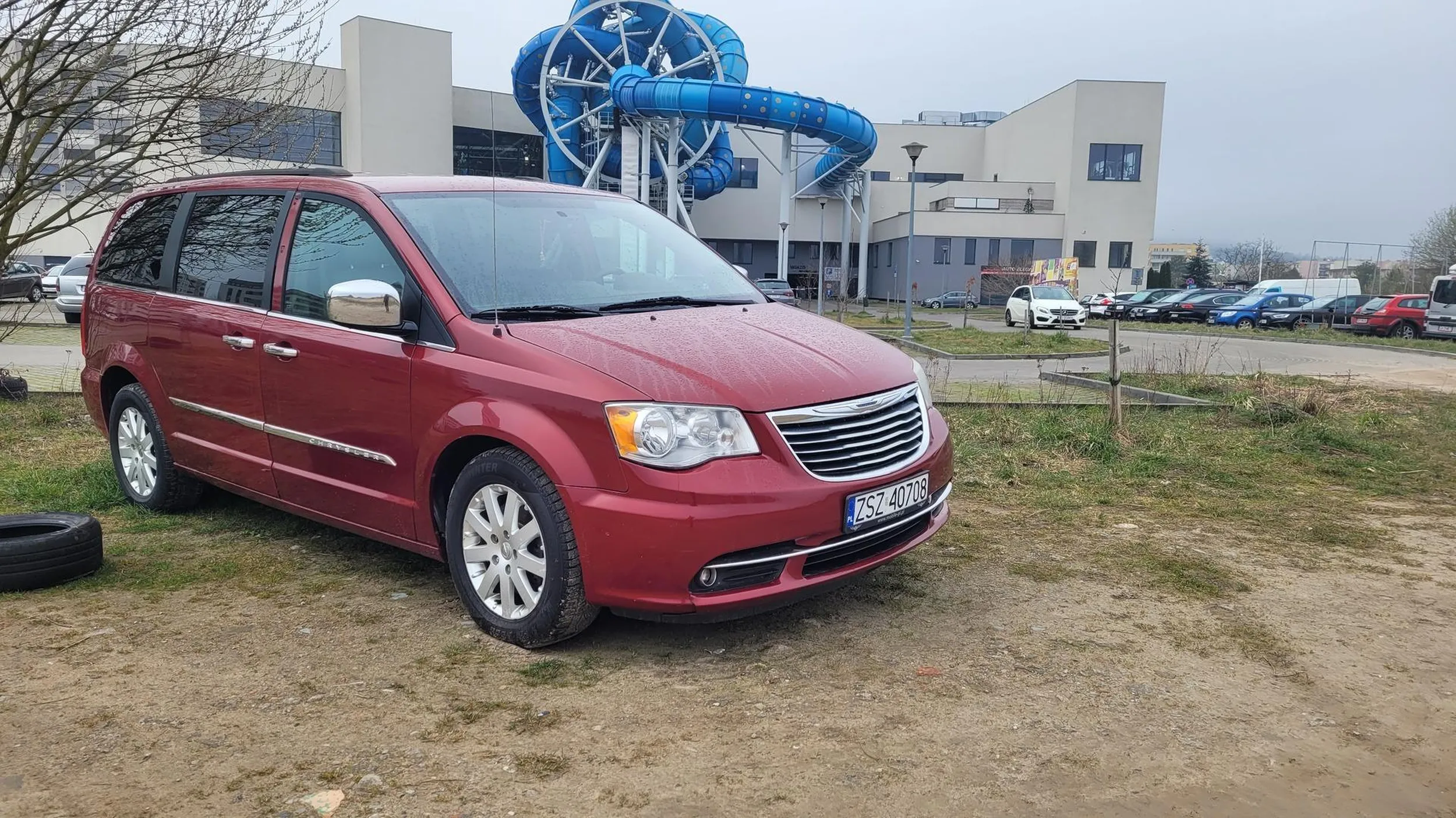 Może ktoś poszukuje bo stoi tak już od wielu dni.