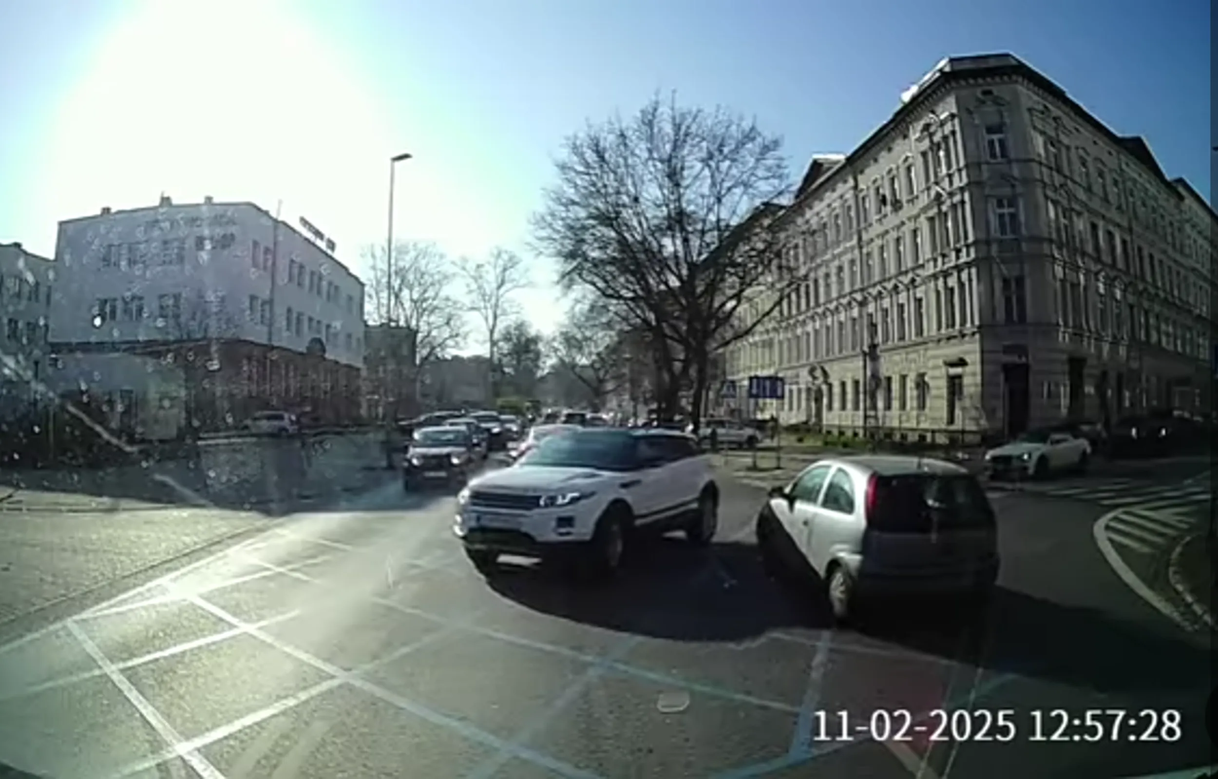 Spowodował stłuczkę i uciekł