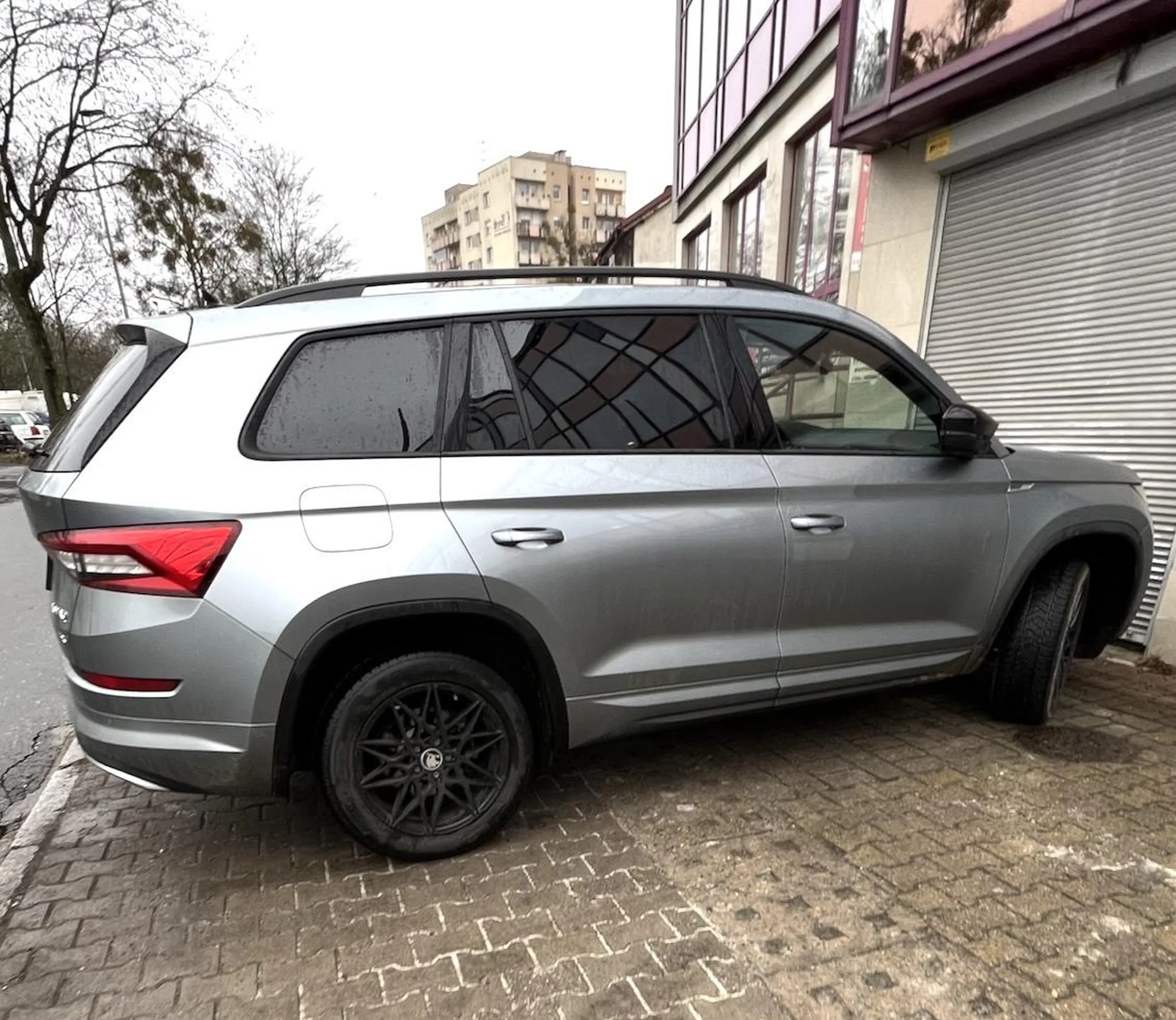 w dniu dzisiejszym chodnik nieczynny!