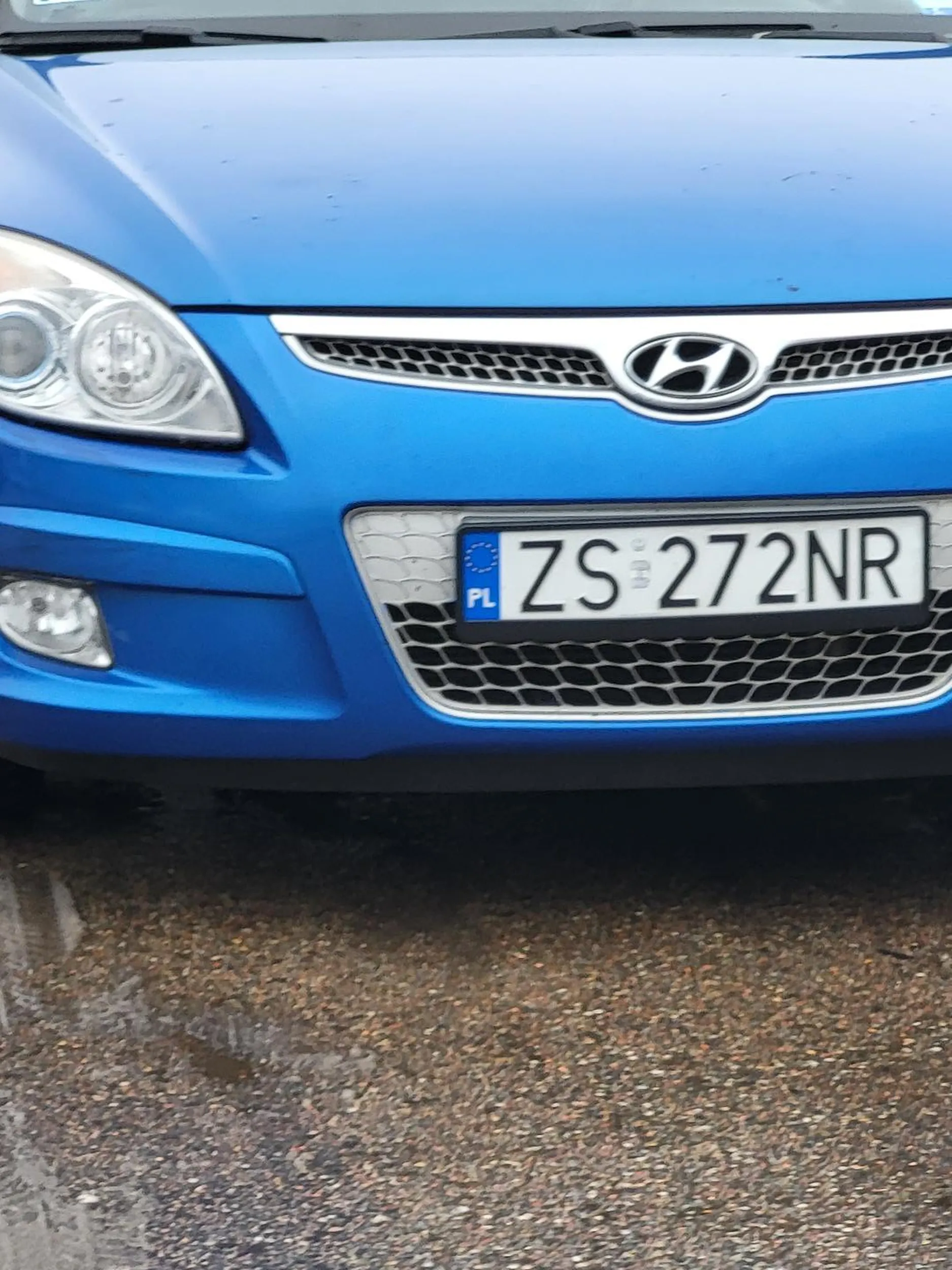 Kolega najpierw stwierdził, że zastawi wjazd do parkingu potem łaskawie zmienił miejsce zatrzymania i zastawił przejazd w jednej z uliczek parkingu