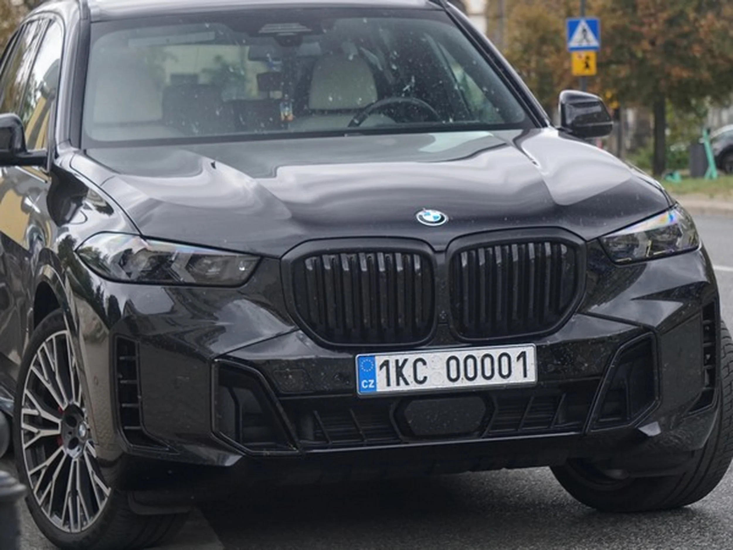 Fajny numer, blacha 1KC 00001