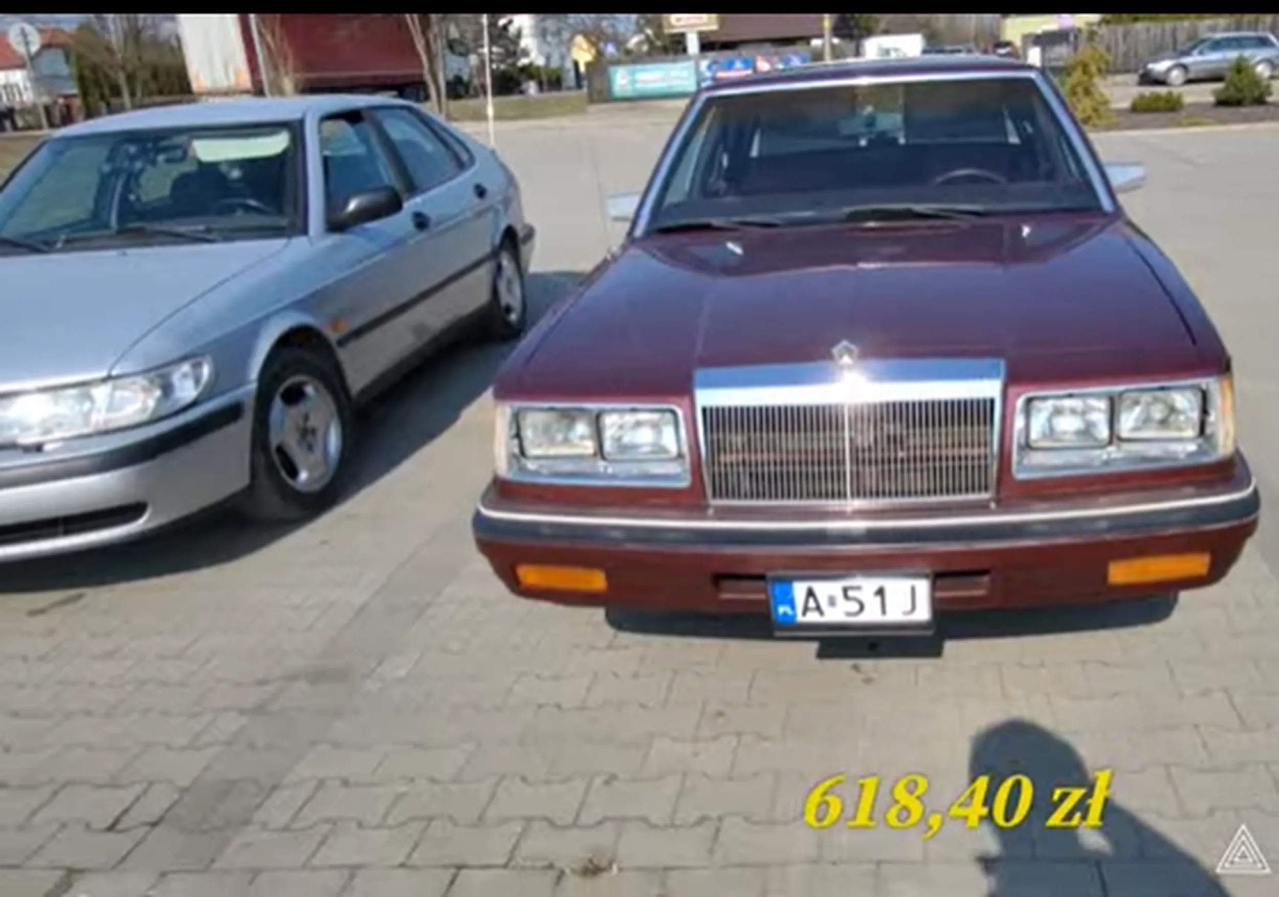 Eleganckie auto dzisiaj w Stanisławowie stało nagrywałem i zdjęcia robiłem a obok mój saab stary jak i ja szary kolor DW 890CL