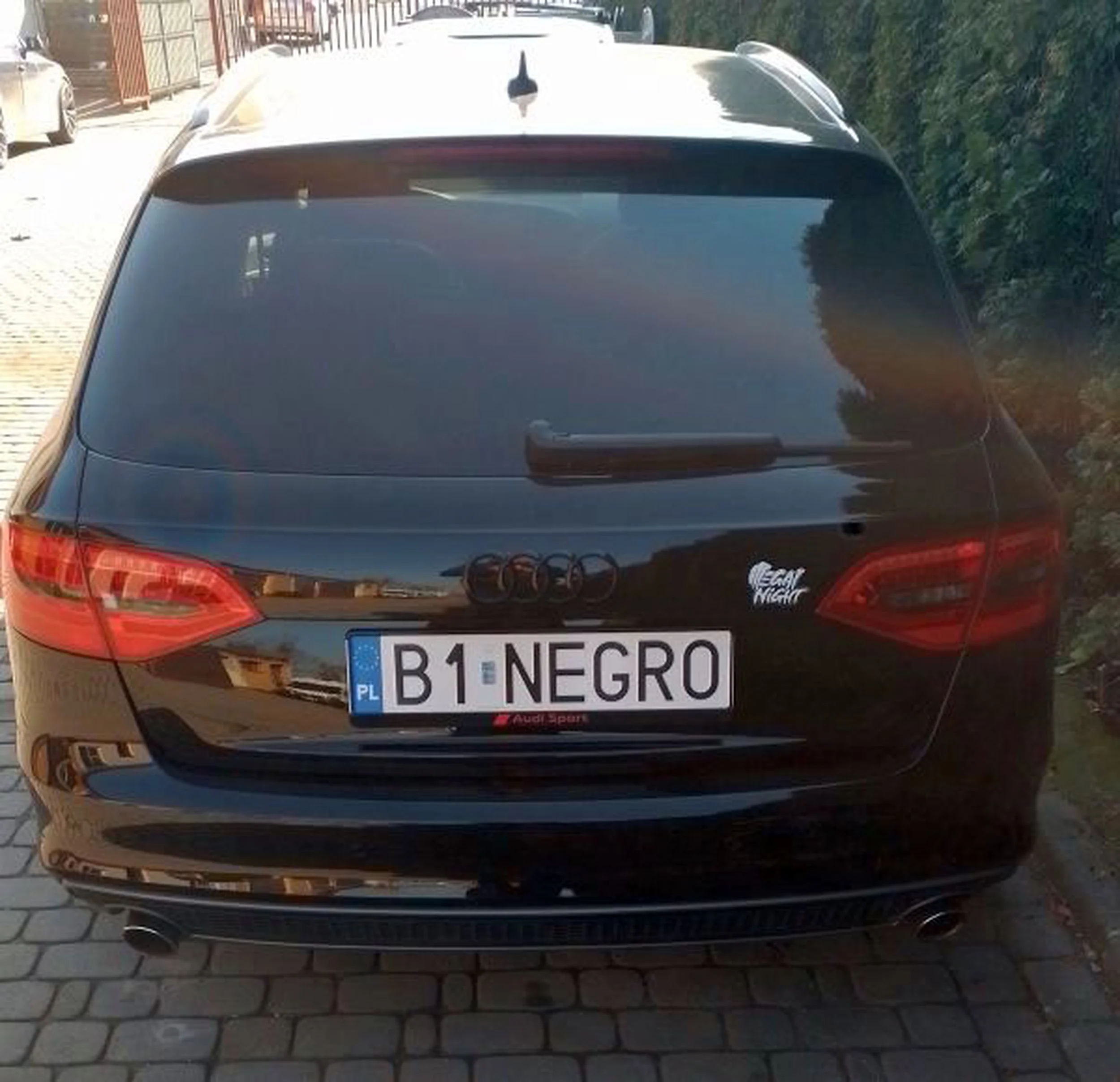 Fajny numer, blacha B1 NEGRO