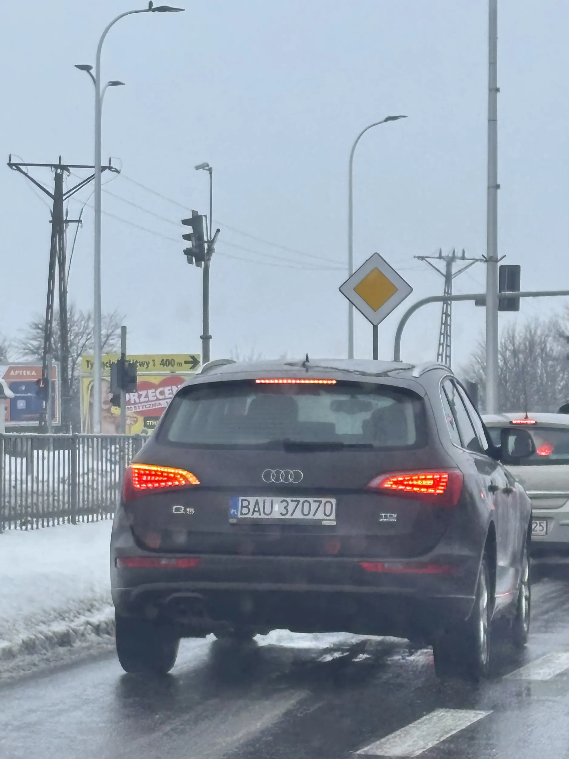 Naucz się tempa pi*do jeździć. Suwalki to nie tor do zapieprzania.