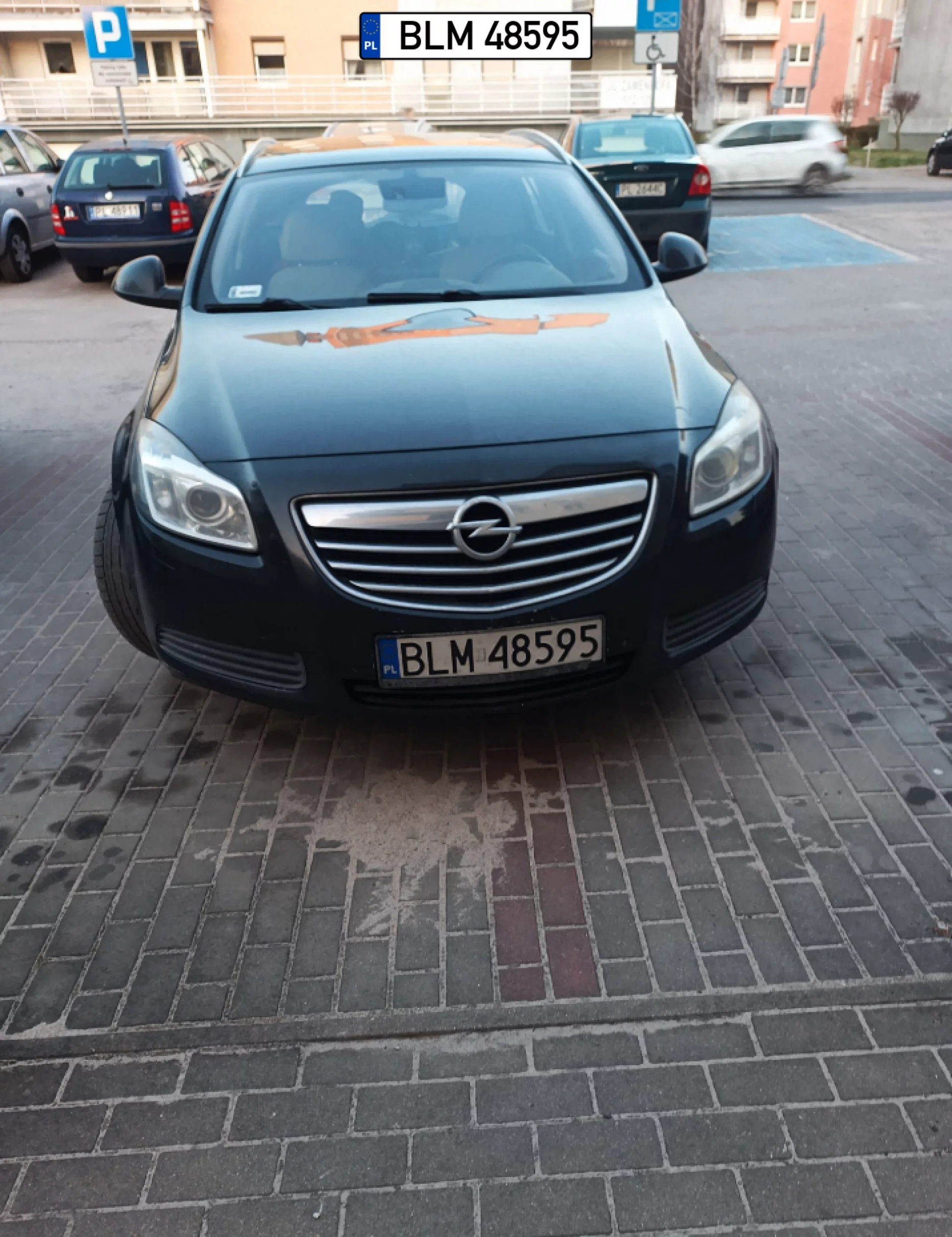 a. Kierowca ślepy, b. Kierowca niewidomy, c. kierowca niepełnosprawy czy d. jak du$$