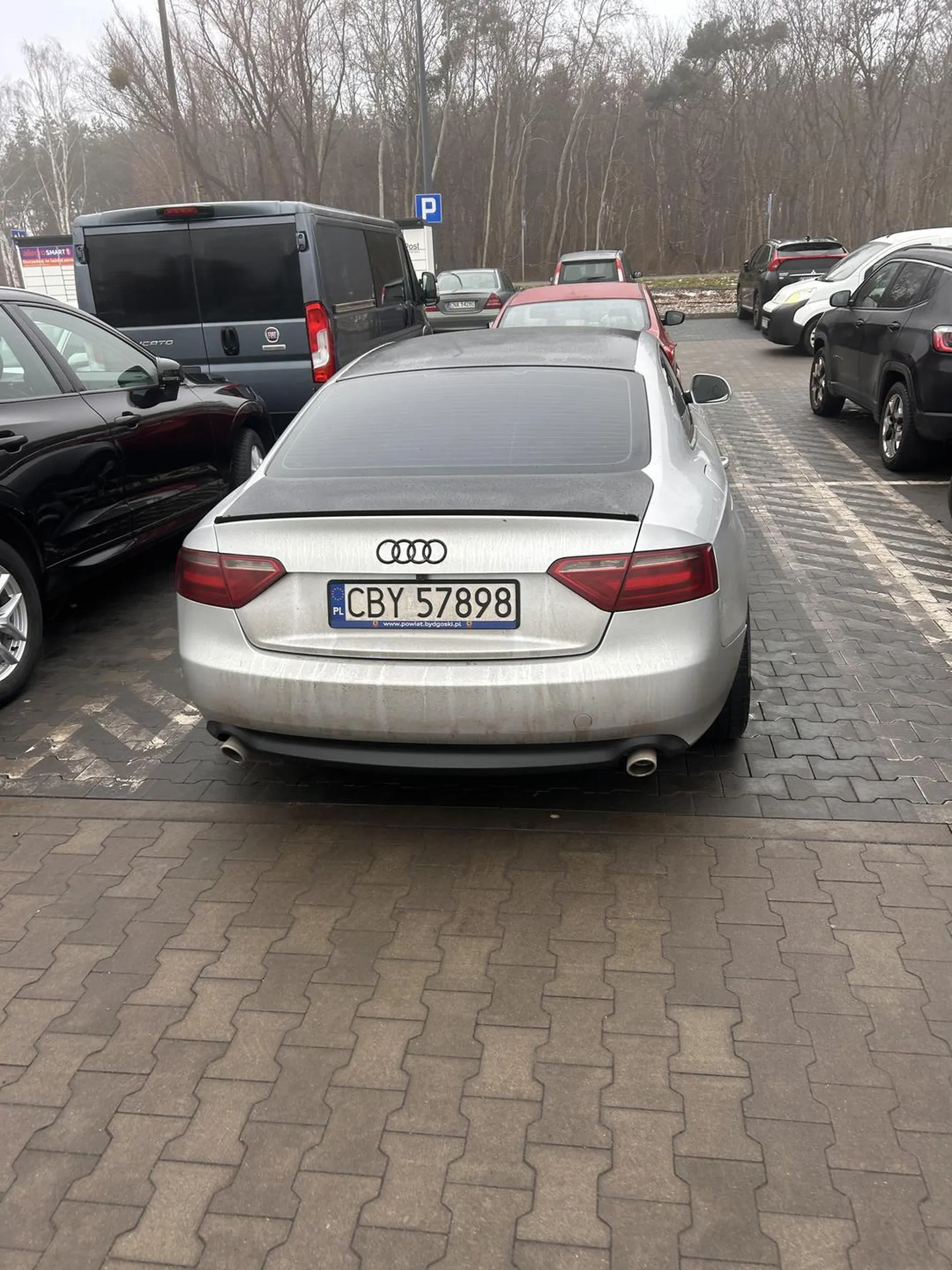 Nie stawaj na miejscach przeznaczonych dla rodzin z dziećmi.