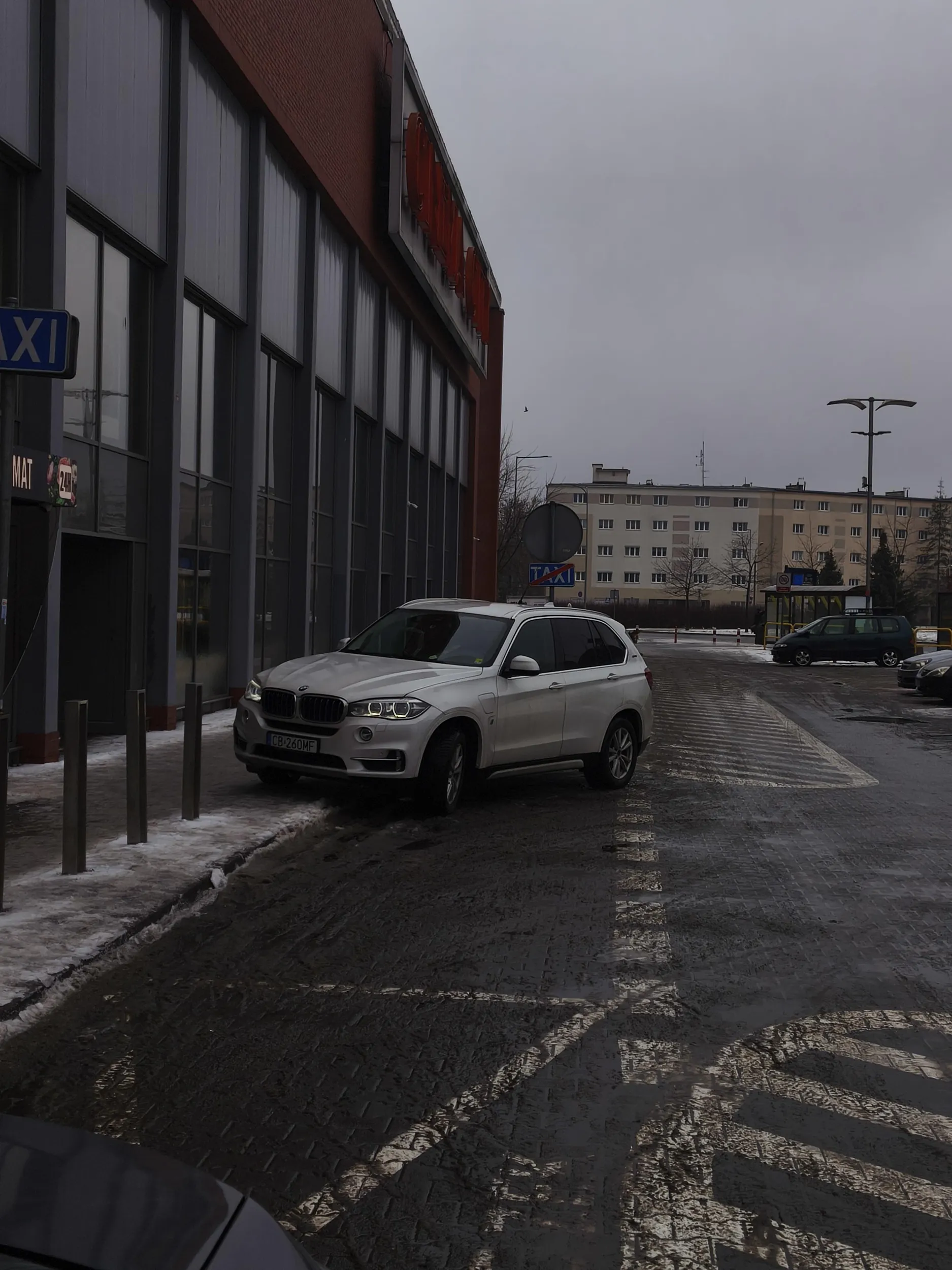 mistrz parkowania, nie widzę oznaczeń TAXI