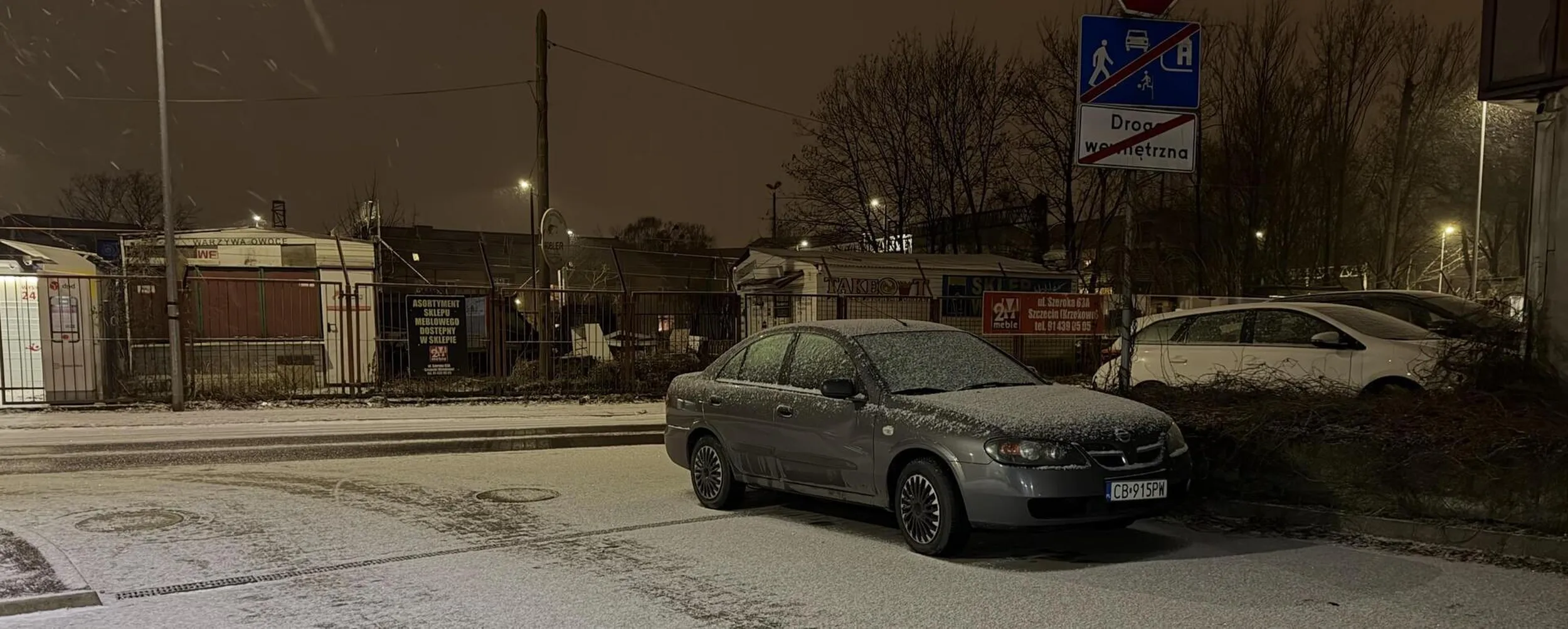 nikt tędy nie jeździ to można zastawić wyjazd! droga pożarowa? przecież się nie pali!