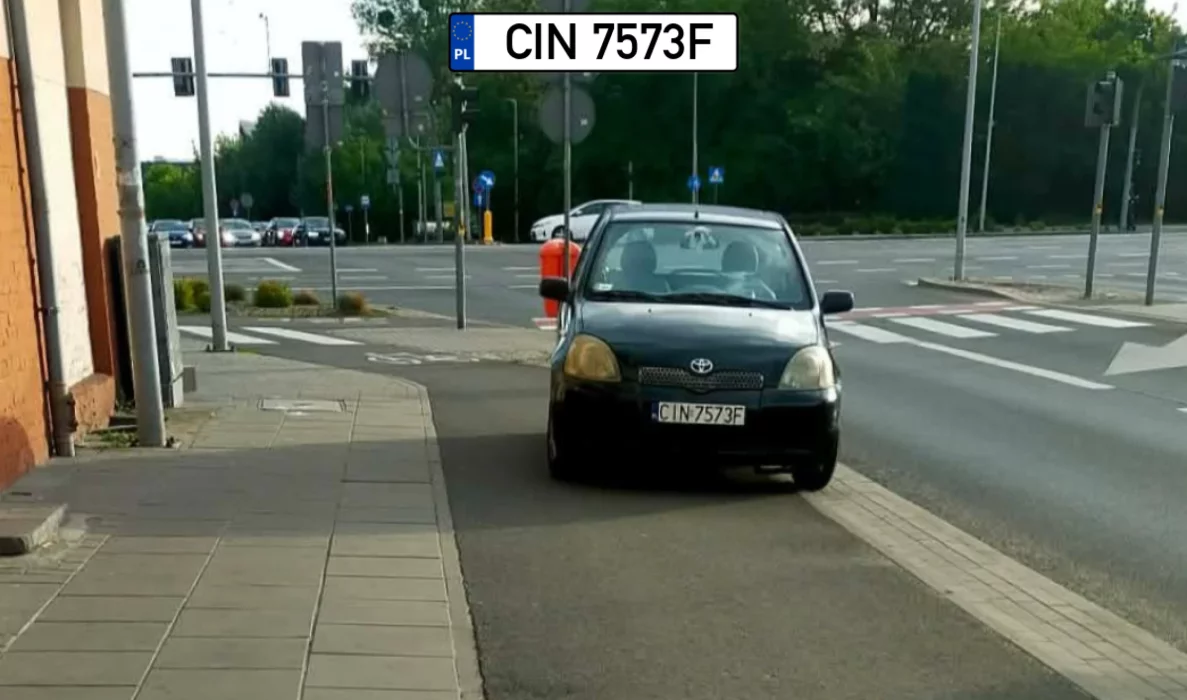 CIN 7573F - numer rejestracyjny