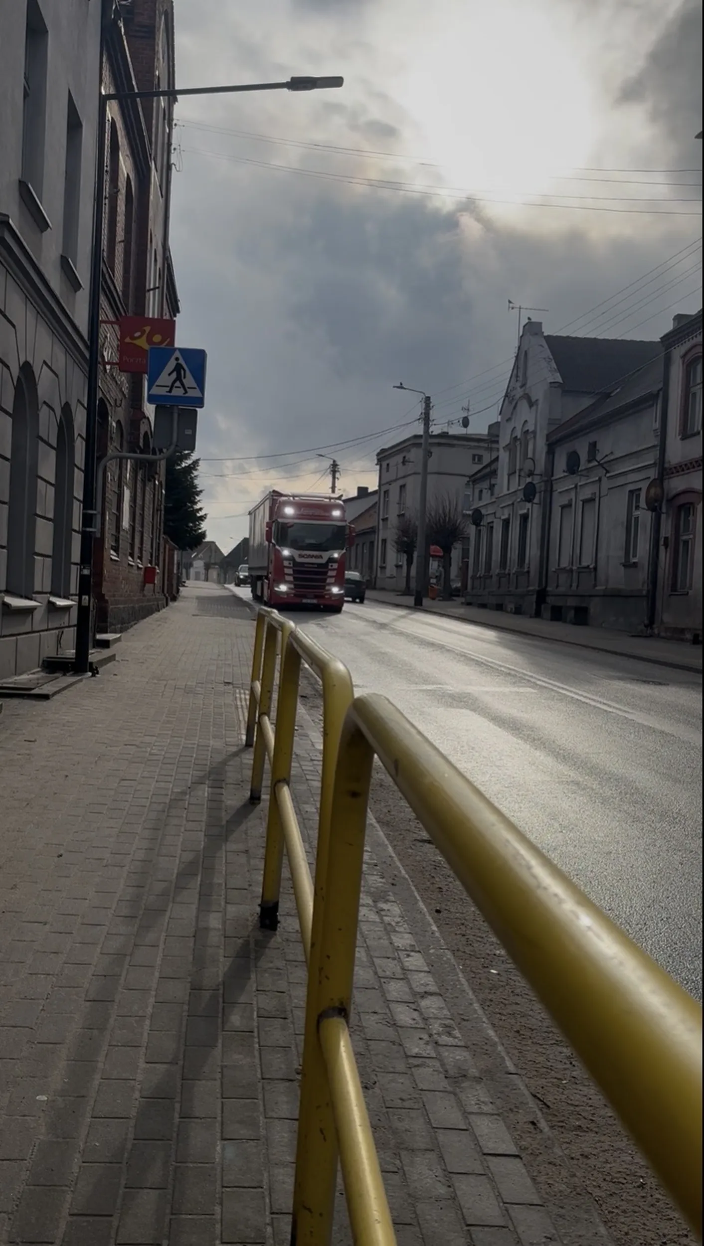 Dzięki za reakcje mega scania caly tik tok na koncie _ilove__n_