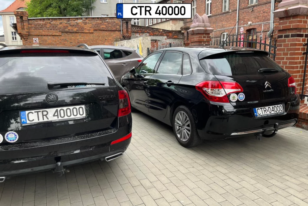 Dokładnie CTR 40000 , CTR 04000 Citroen