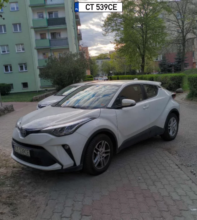 Idzie sobie człowiek aż tu nagle schody :)