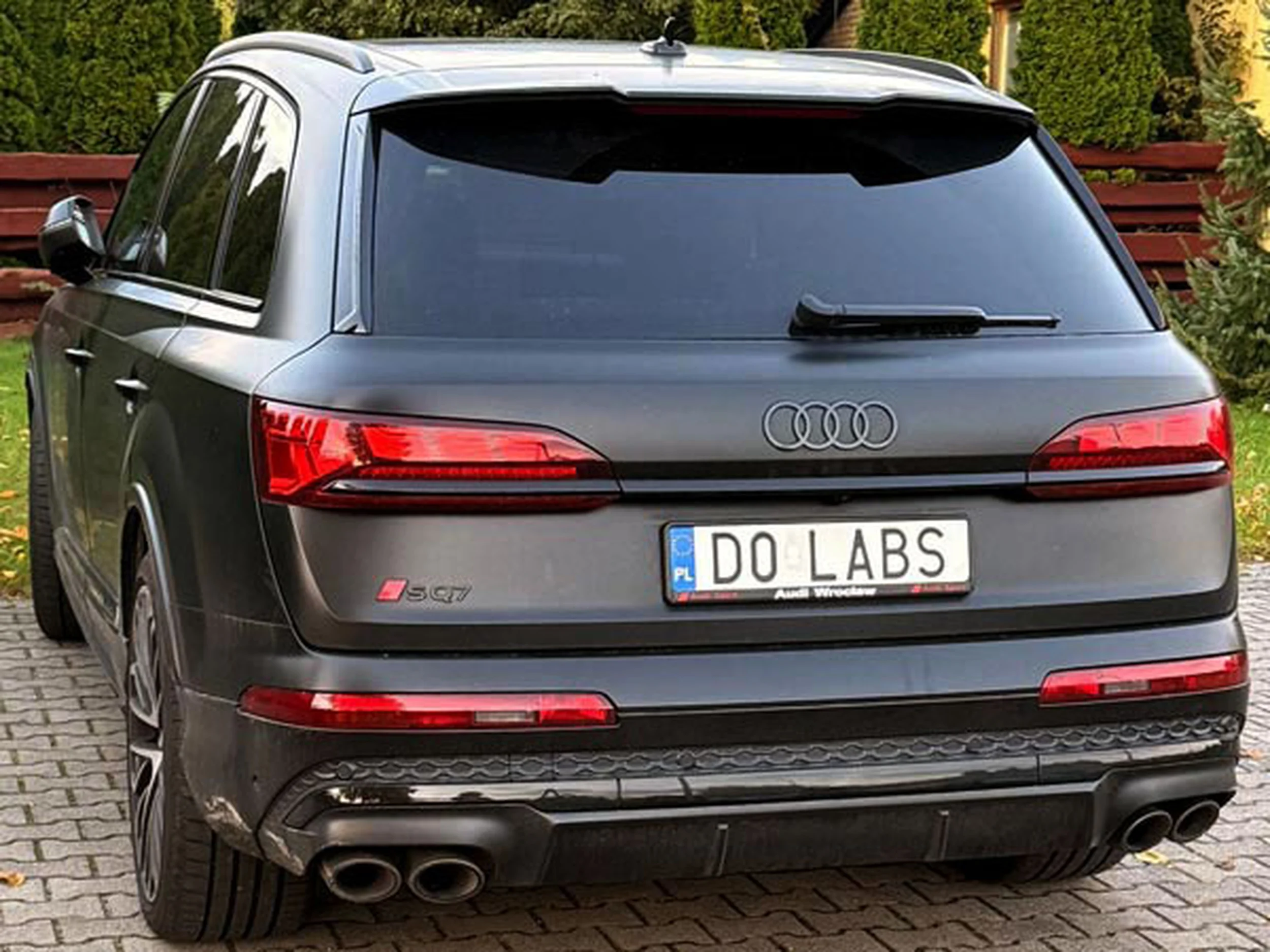 Fajny numer, blacha D0 LABS