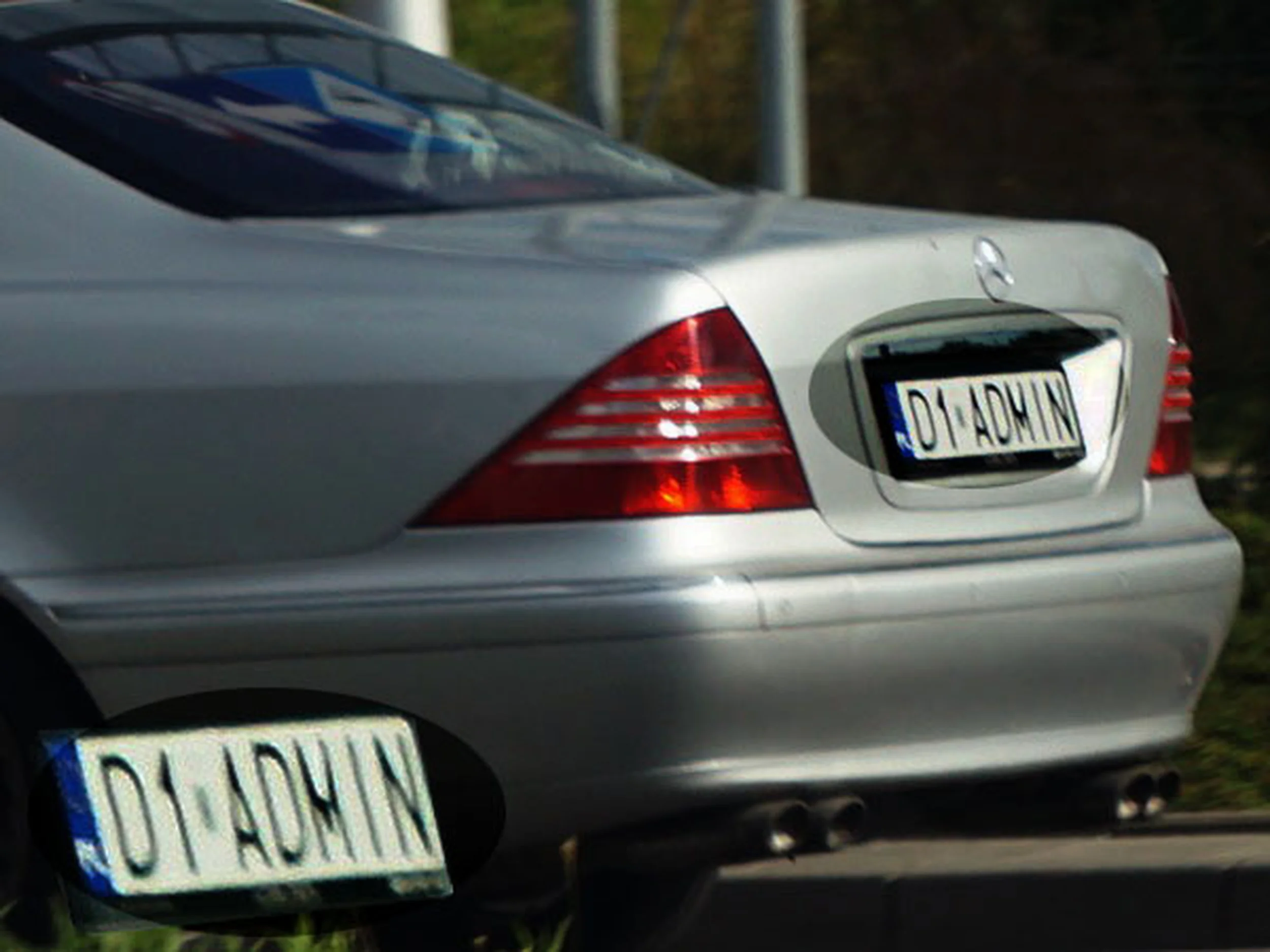 Fajny numer, blacha D1 ADMIN