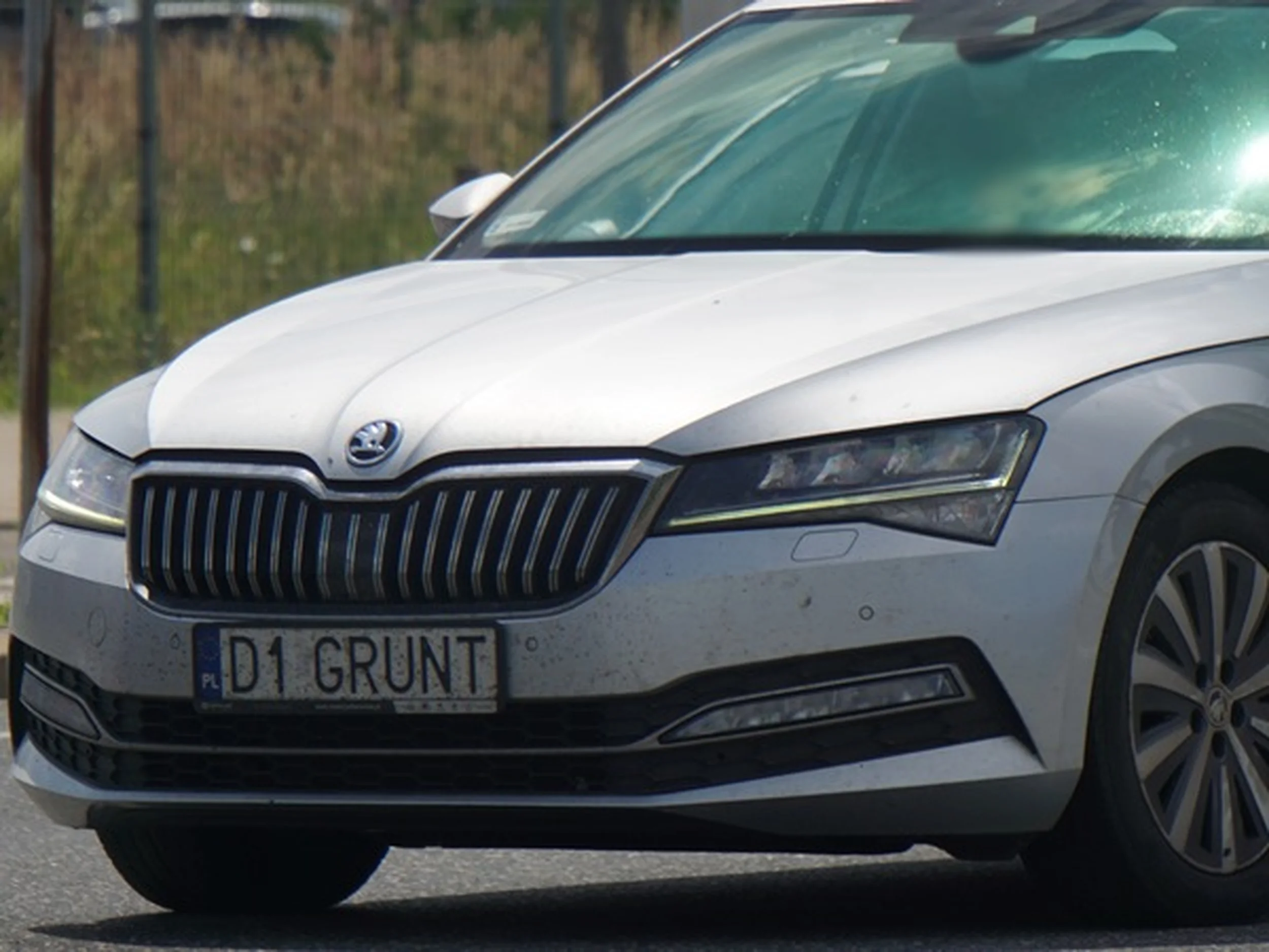 Fajny numer, blacha D1 GRUNT