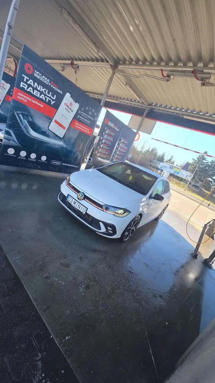 Kierowca ciacho *▪︎* Lubi deptać w podłogę :D Ogólnie niedzielny kierowca