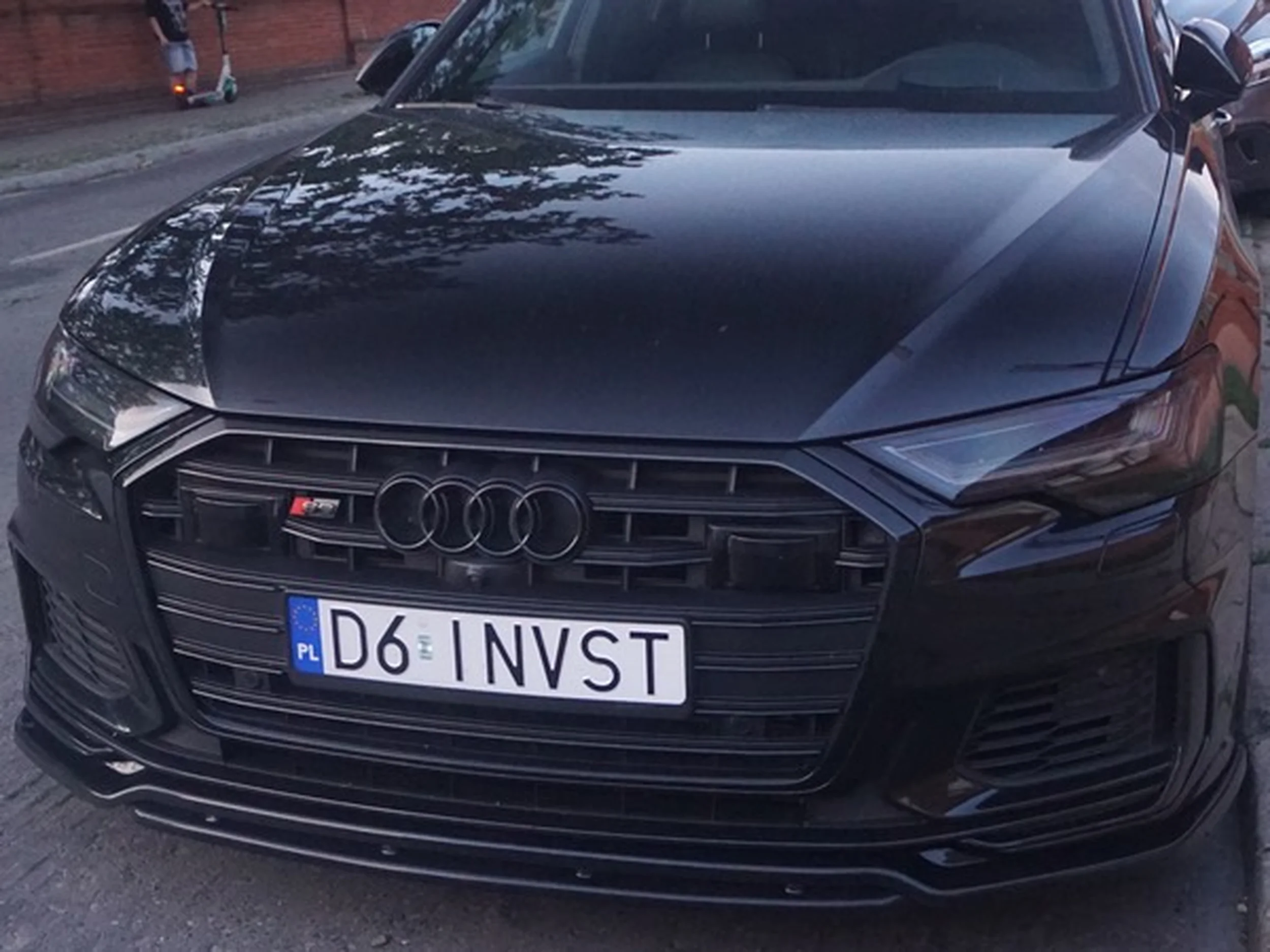 Fajny numer, blacha D6 INVST