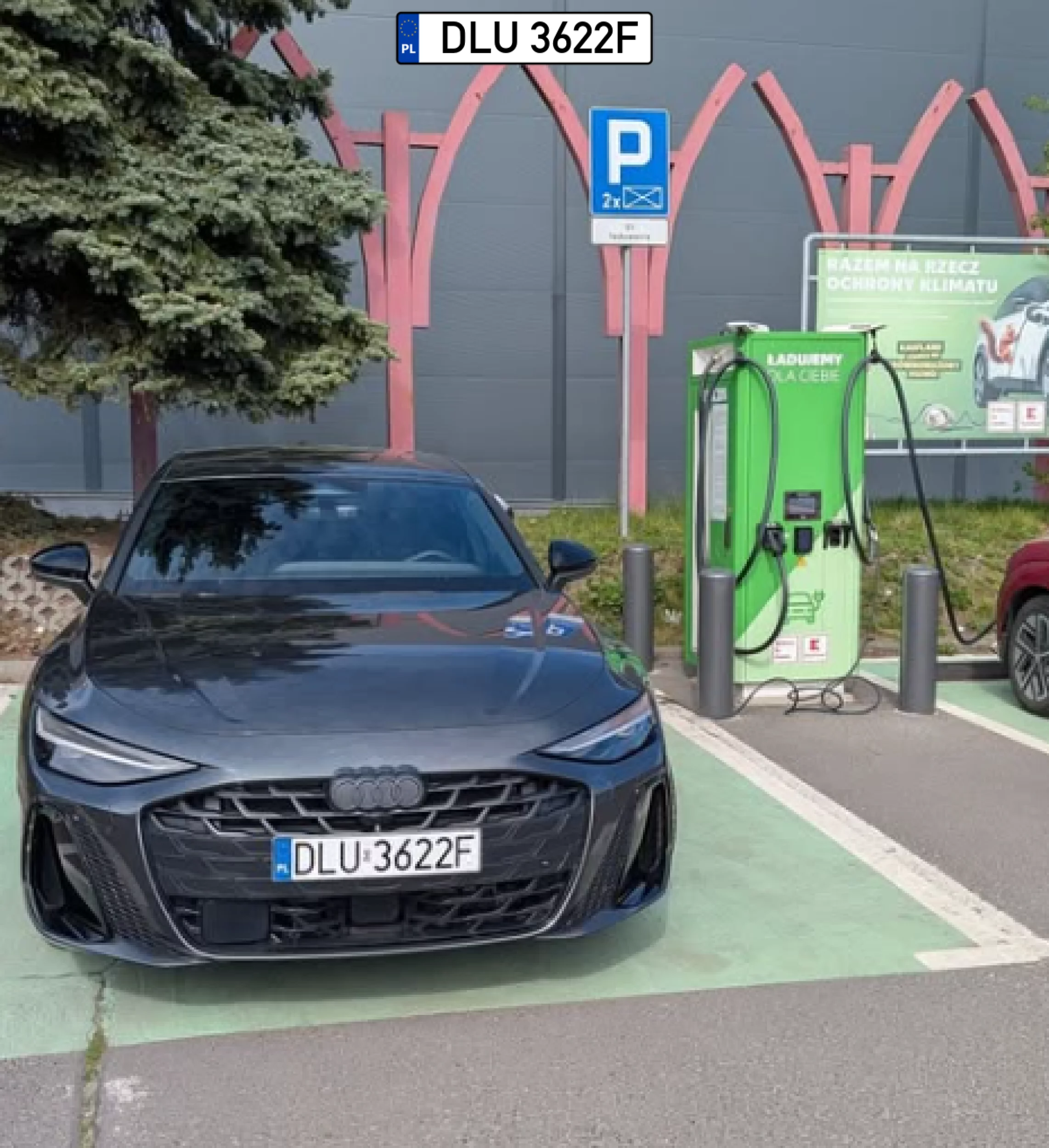 Następnym razem stanę przed tobą bo kabla mi starczy. 