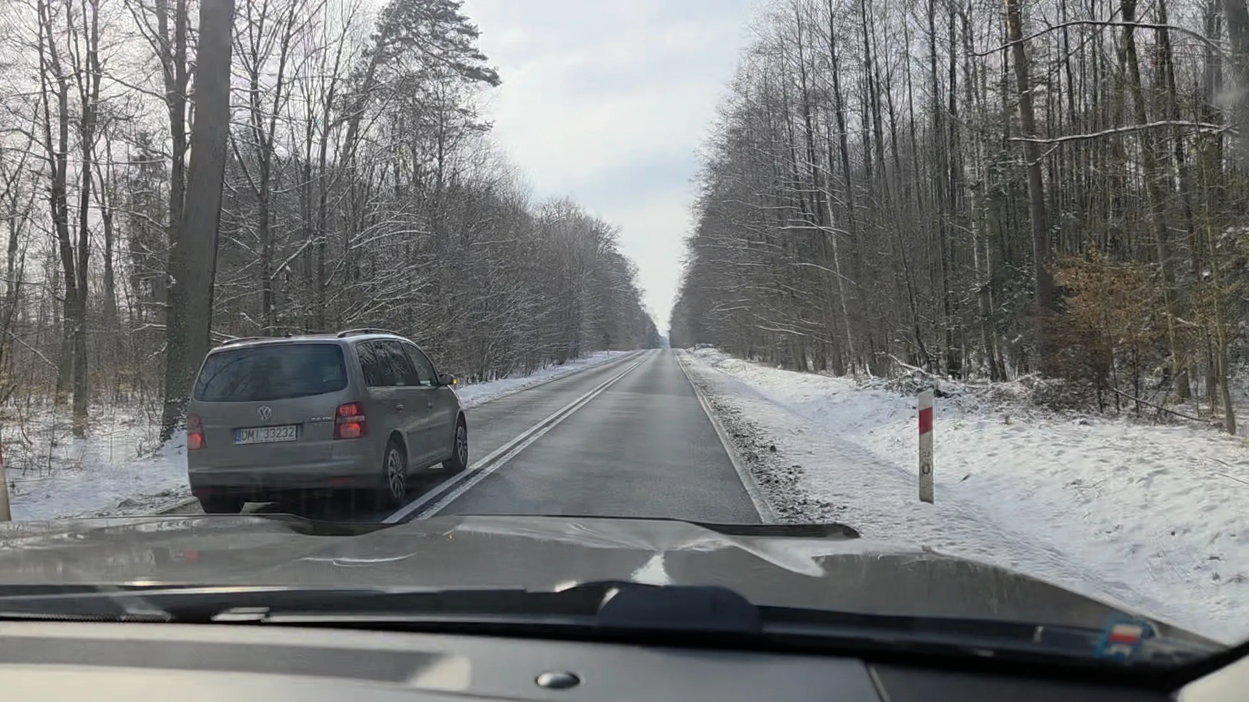 Mistrz wyprzedzania na podwójnej ciągłej.