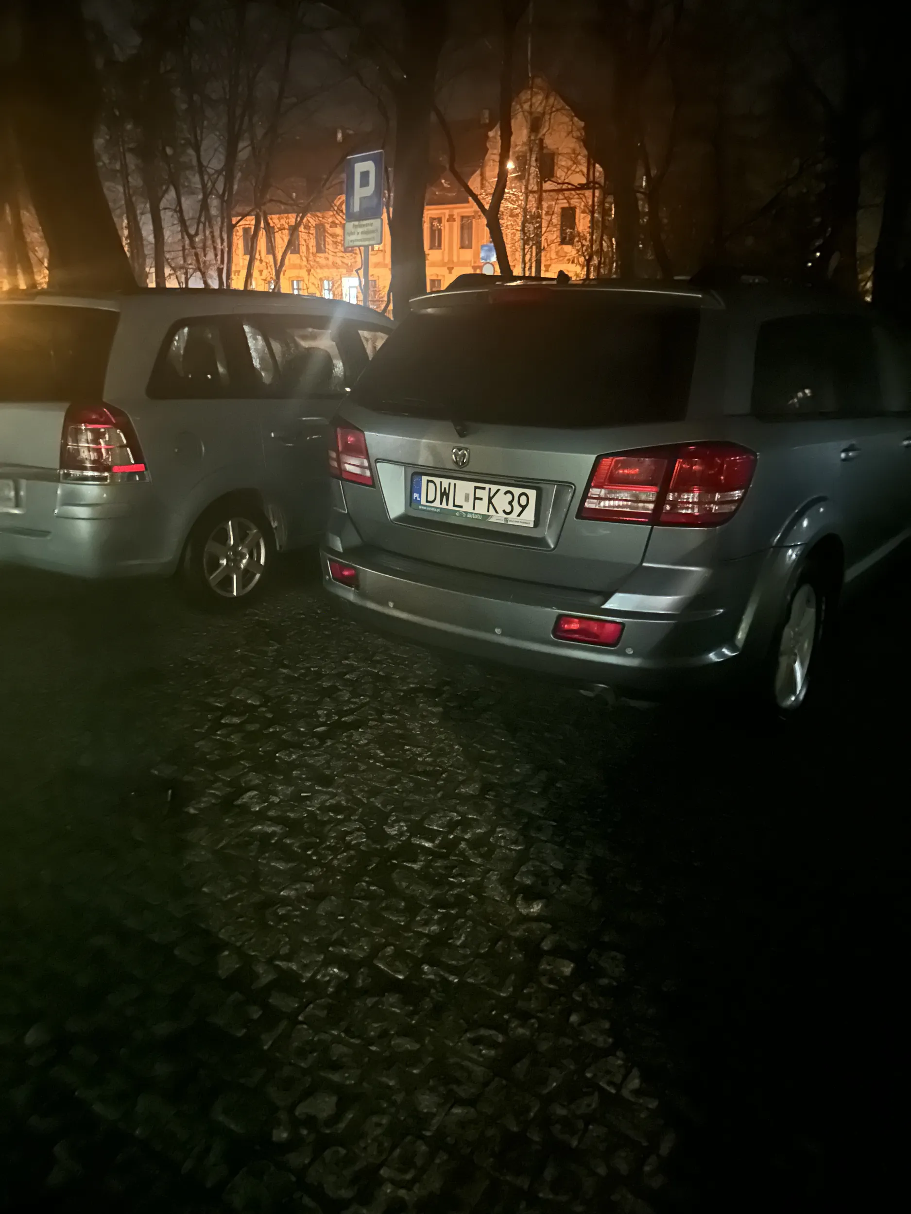 Parkuje na dwóch miejscach