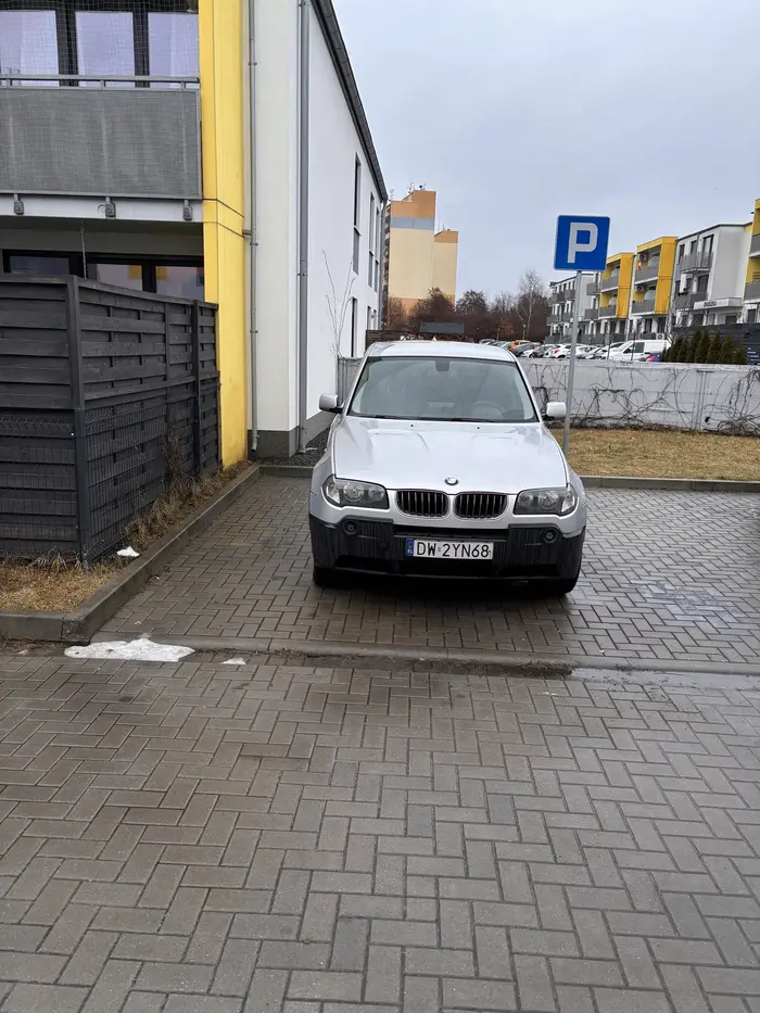 Typowy upośledzony kierowca BMW