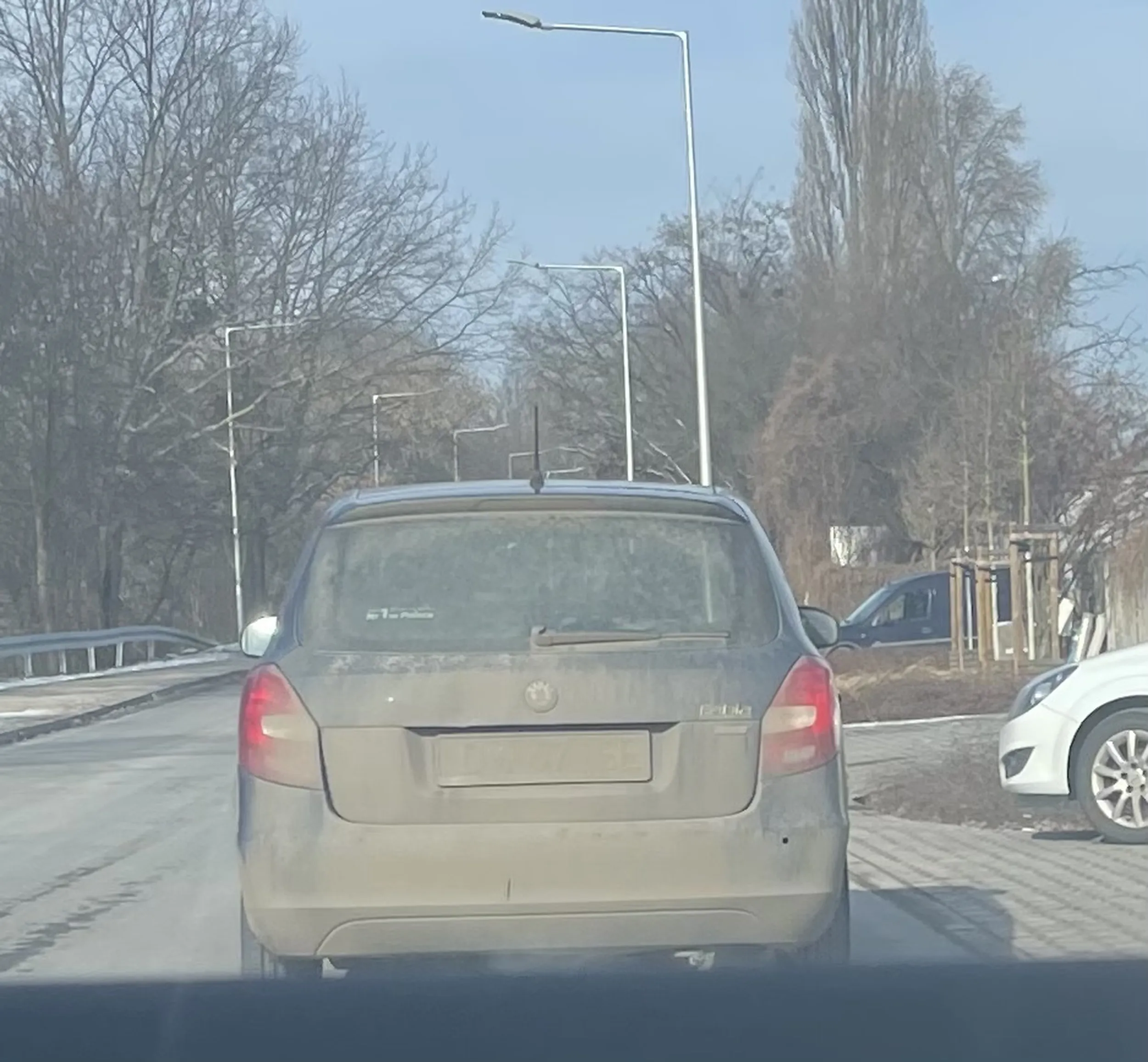 Że ktoś nie ma refleksji jakiejś żeby to umyć w końcu..