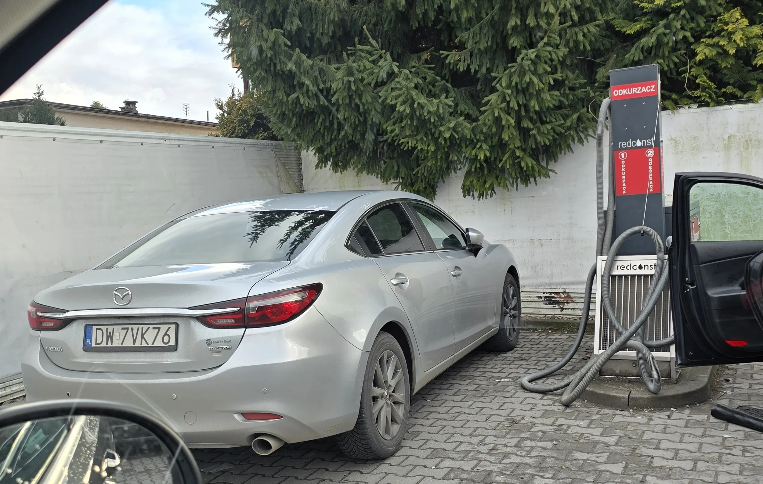 Zaparkowane na odkurzaczu...