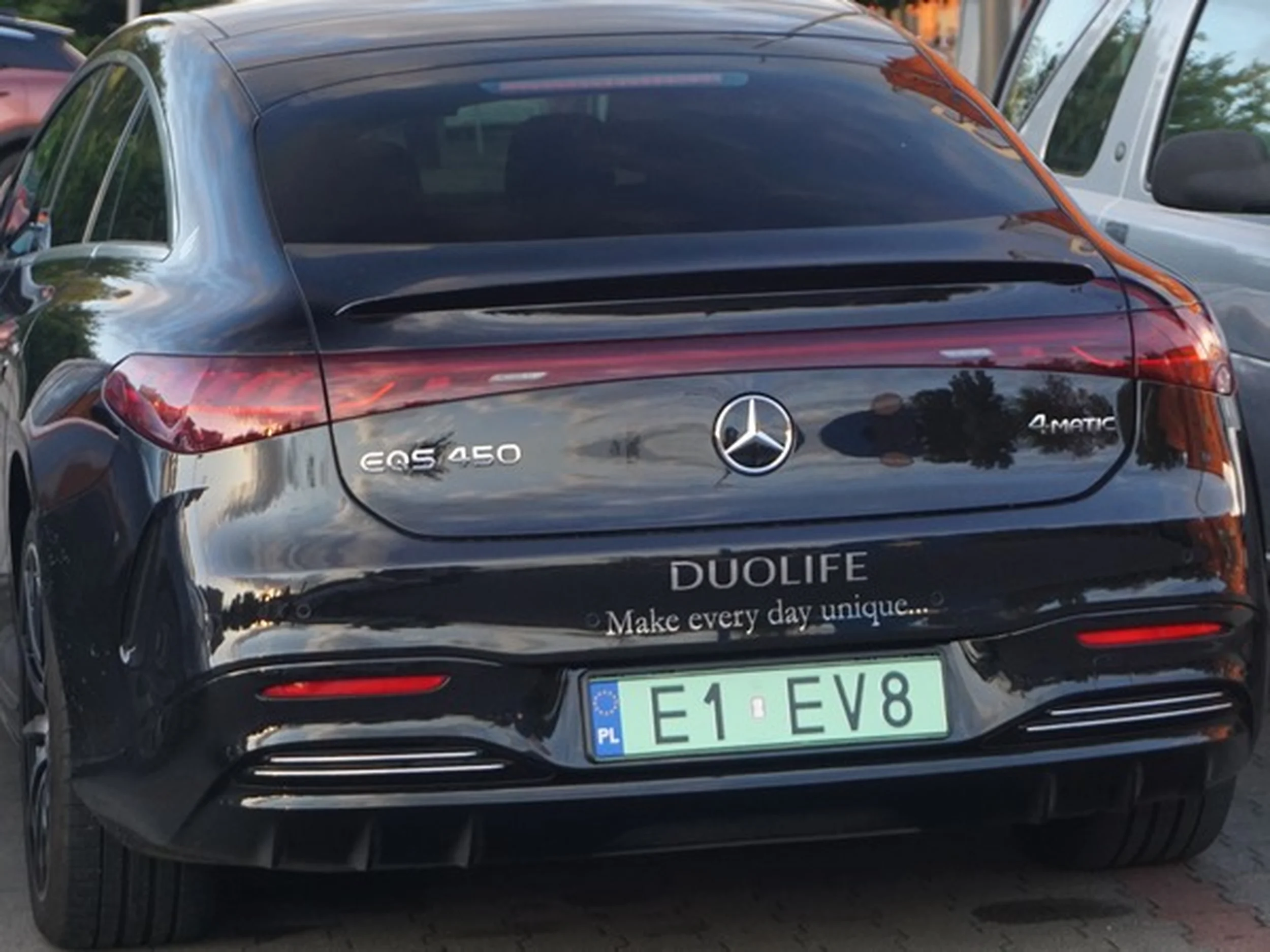 Fajny numer, blacha E1 EV8