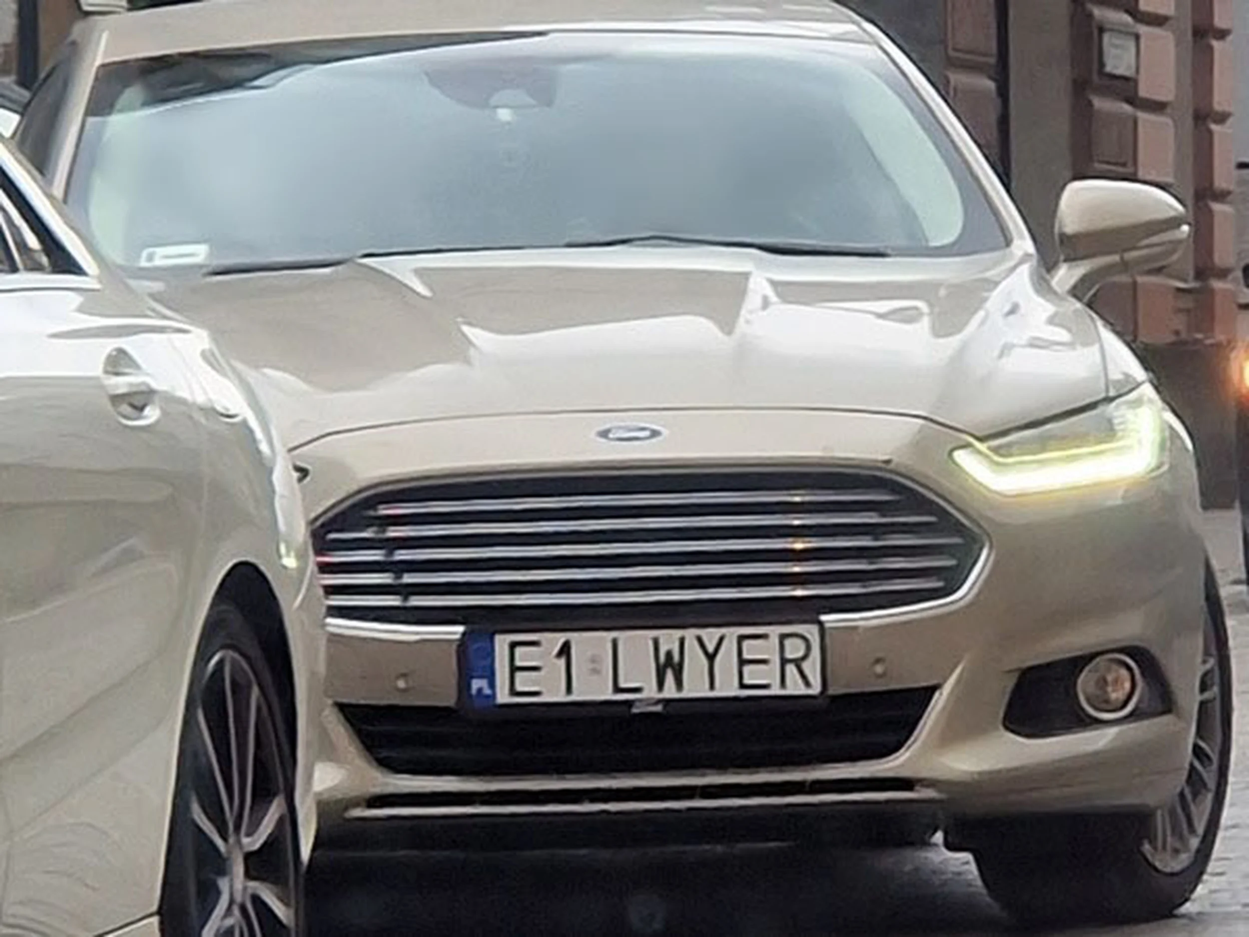 Fajny numer, blacha E1 LWYER