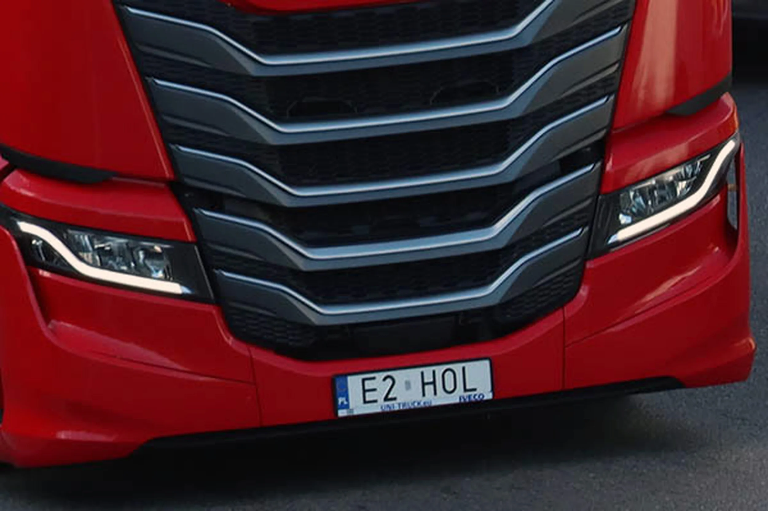 Fajny numer, blacha E2 HOL