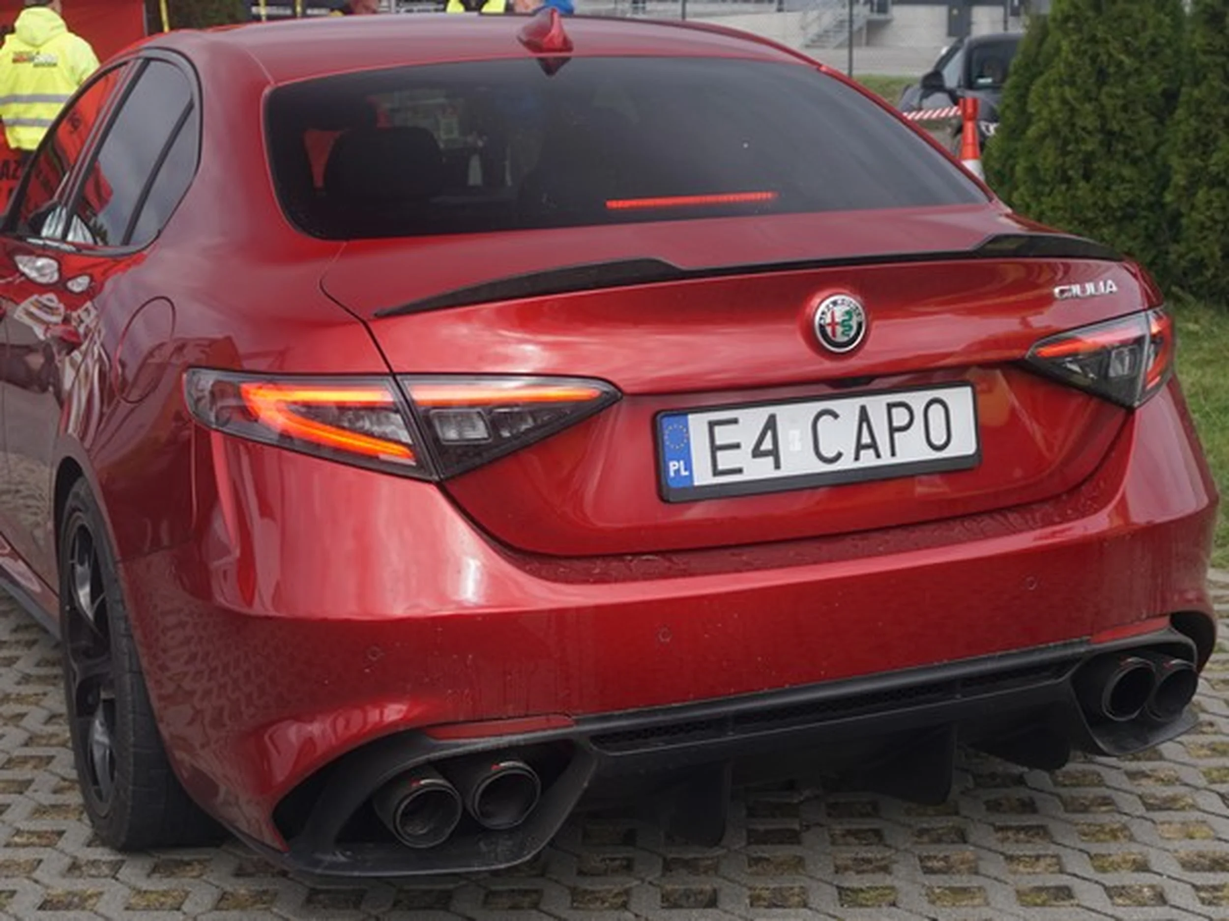 Fajny numer, blacha E4 CAPO